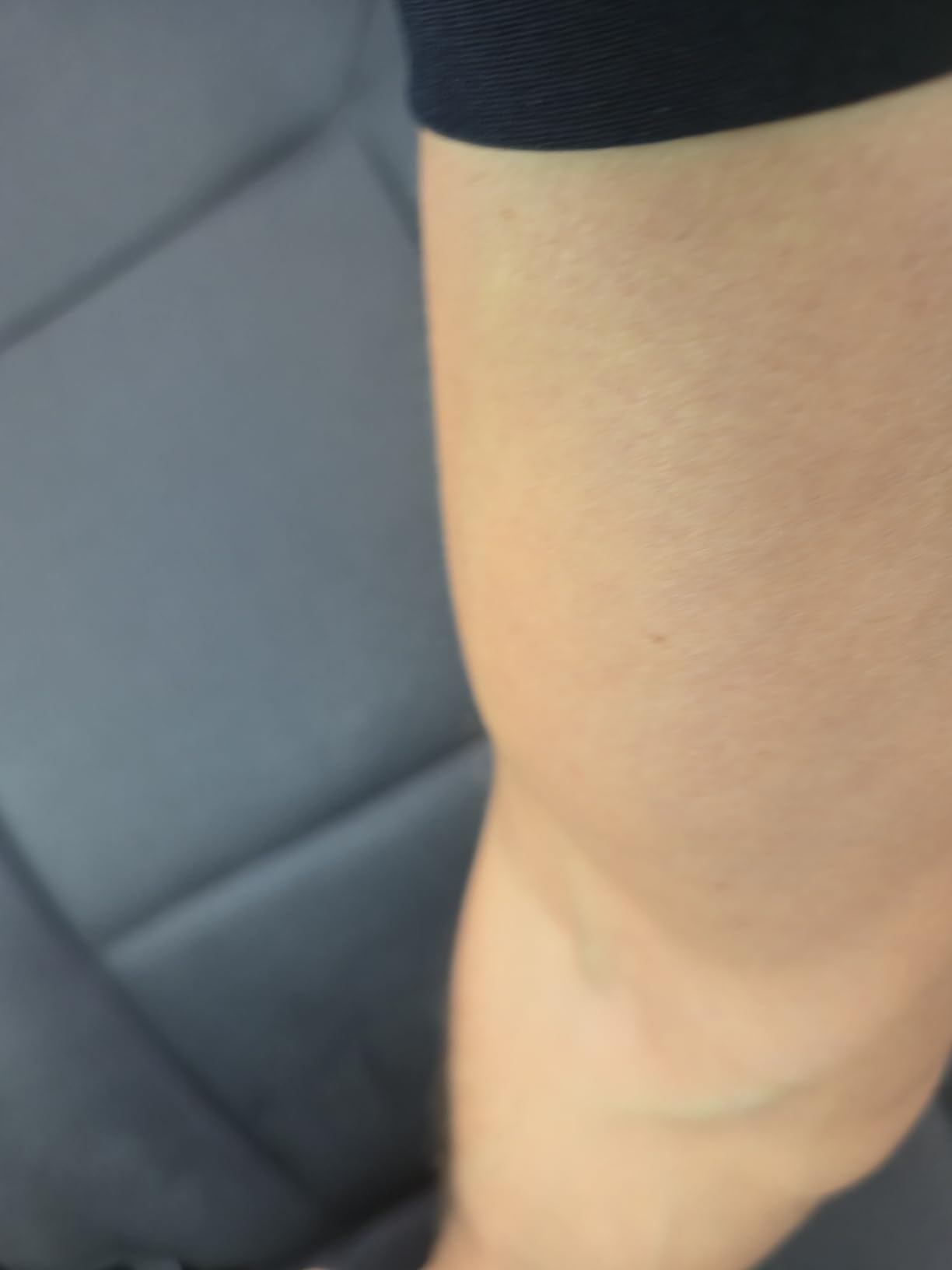 St.Tropez Gradual Tan Firming Lotion, Sun Kissed Glow Self Tan Moisturizer, 5 Skincare Benefits, Vegan, Natural & Cruelty Free, 6.7 Fl Oz customer photo 2