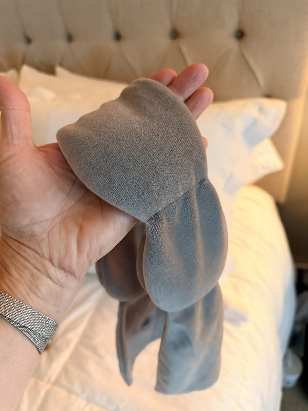 nodpod Patented Gentle Pressure Sleep Mask, Weighted Eye Mask | Patented Light Blocking Design for Sleeping, Travel & Relaxation, Bead Filled, Machine Washable, BPA-Free, Sage customer photo 2