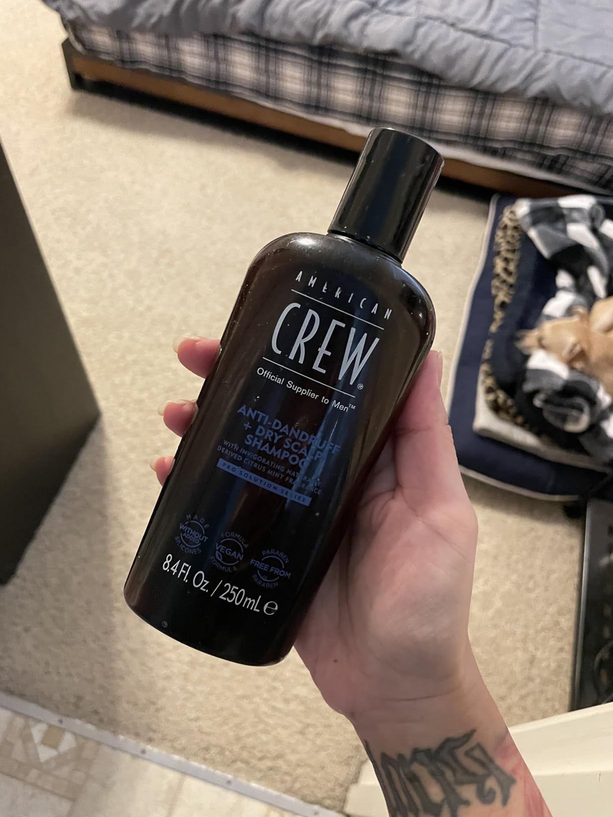 American Crew Anti-Dandruff + Dry Scalp Shampoo for Men, Vegan Formula, Soothes Itch & Eliminates Flakes, Citrus Mint Scent, 8.4 Fl Oz customer photo 1