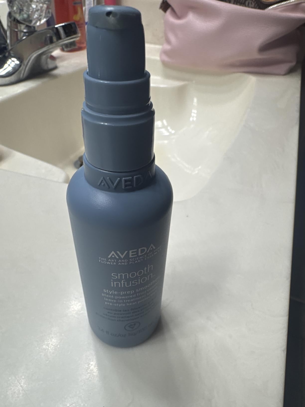 Aveda Smooth Infusion Style-Prep Smoother, Leave-In Anti-Frizz Serum, 72-Hour Frizz Defense & Frizz Control, Heat Protectant, 98% Naturally Derived customer photo 1