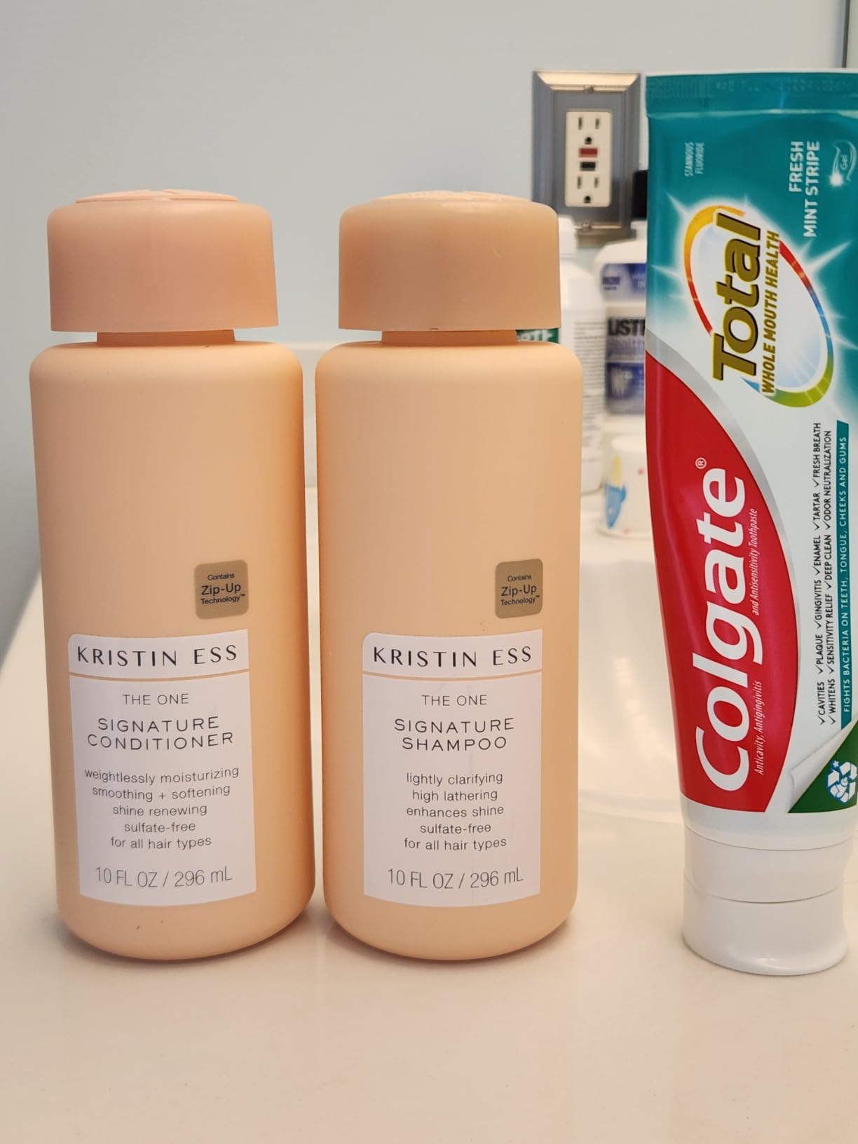 Kristin Ess Hair Signature Salon Sulfate Free Shampoo and Conditioner Set for Moisture, Frizz + Shine - Color Safe, Vegan, Paraben Free - Clarifying, Hydrating Damage Repair for Women - Pear Fragrance customer photo 2