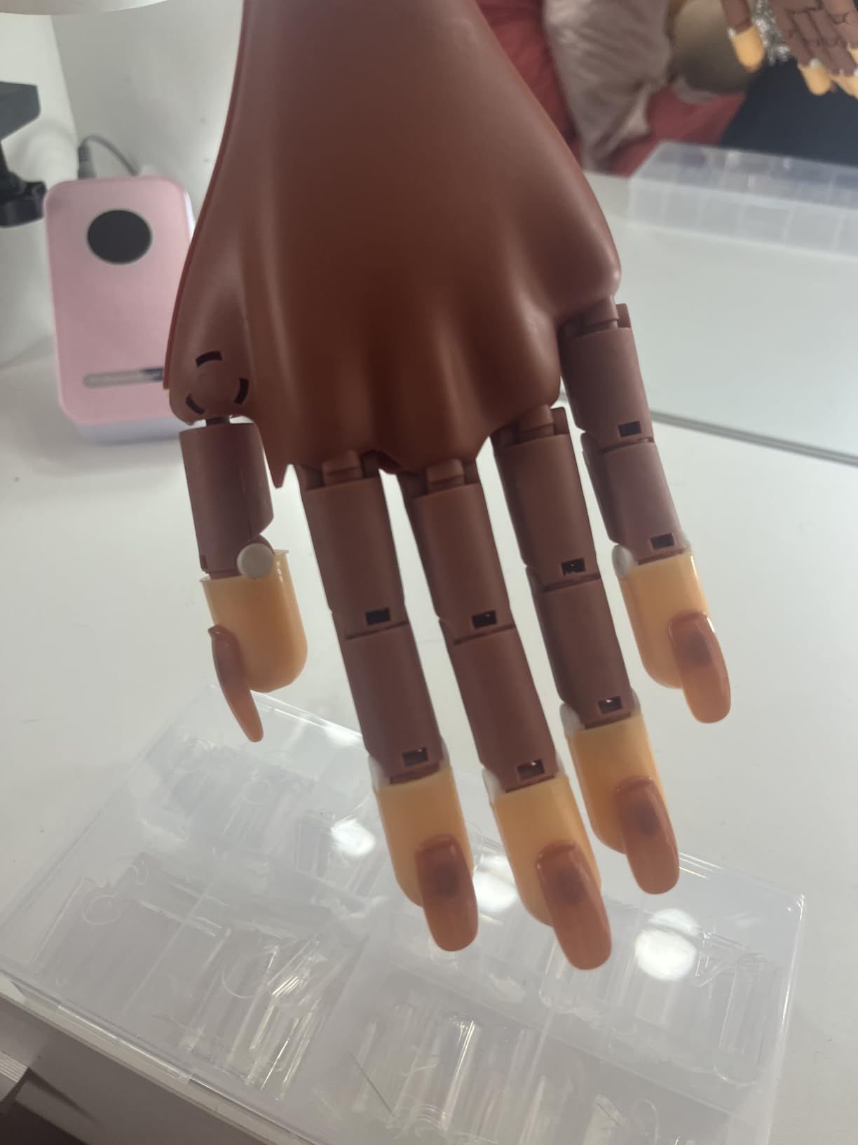 Practice Hand for Acrylic Nails, Left Nail Hand with 100 Tips for Beginners | Adjustable Clamp Stand, Flexible Fingers, Stainless Steel Handle, Screw Clamp, Reusable Tips for Gel & Acrylic Practice customer photo 1