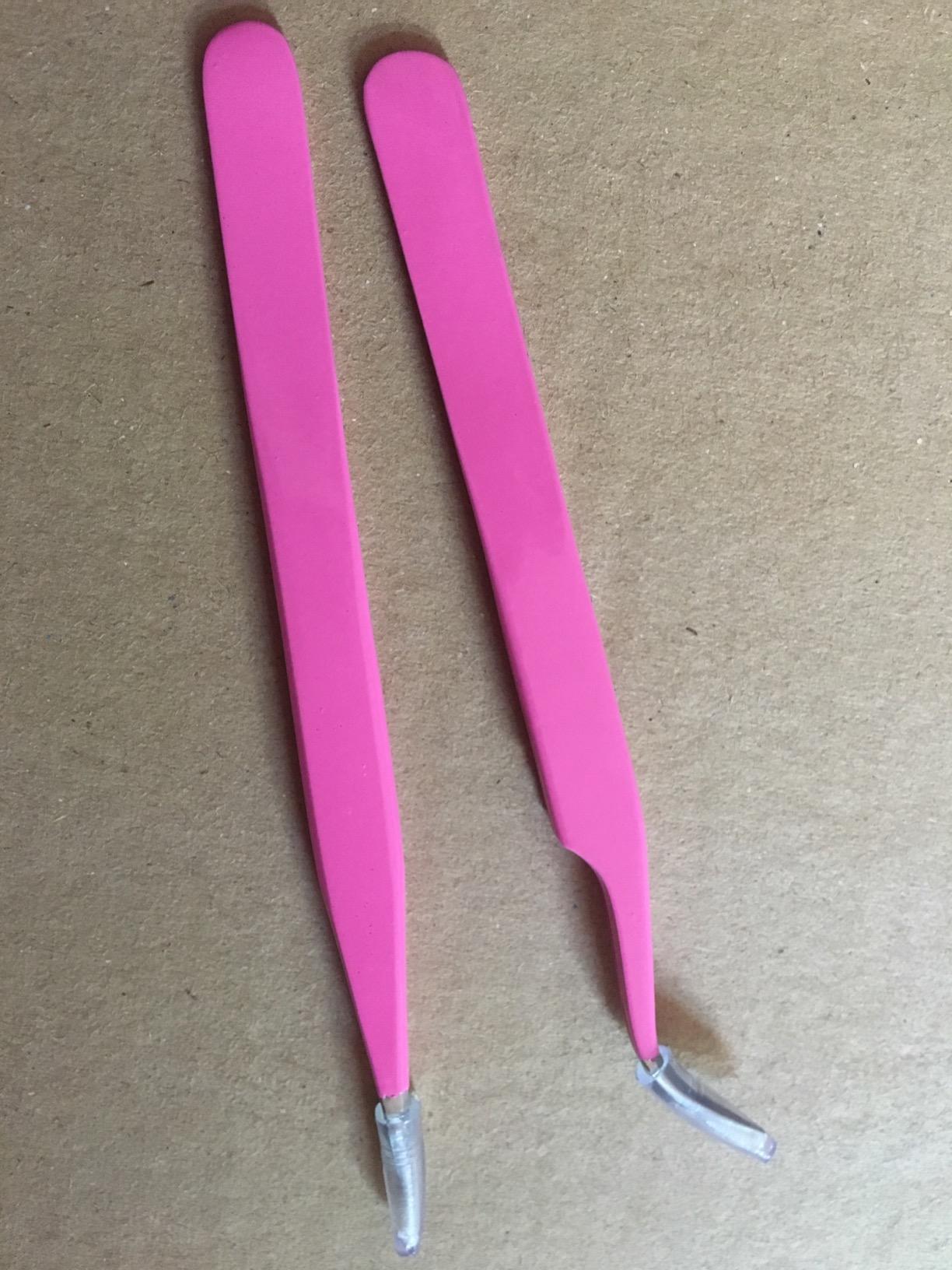 Lash Tweezers for Eyelash Extensions, Pack of 5, Peach, Diamond Grip | Precision fiber tips, ideal for volume & classic lash extensions. Peach diamond-grip handle for comfort and control. customer photo 2