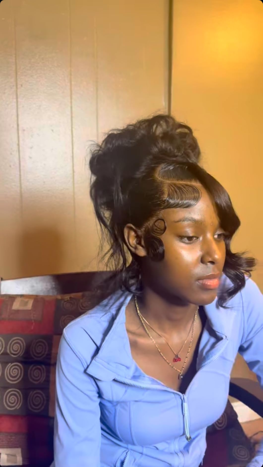 Aaliweya 360 Frontal Wigs 360 HD Full Lace Body Wave Front Wigs Human Hair for Women 100% Virgin Human Hair Pre Plucked Glueless 180 Density Can Make Bun And High Ponytail Natural Color 26Inch customer photo 1