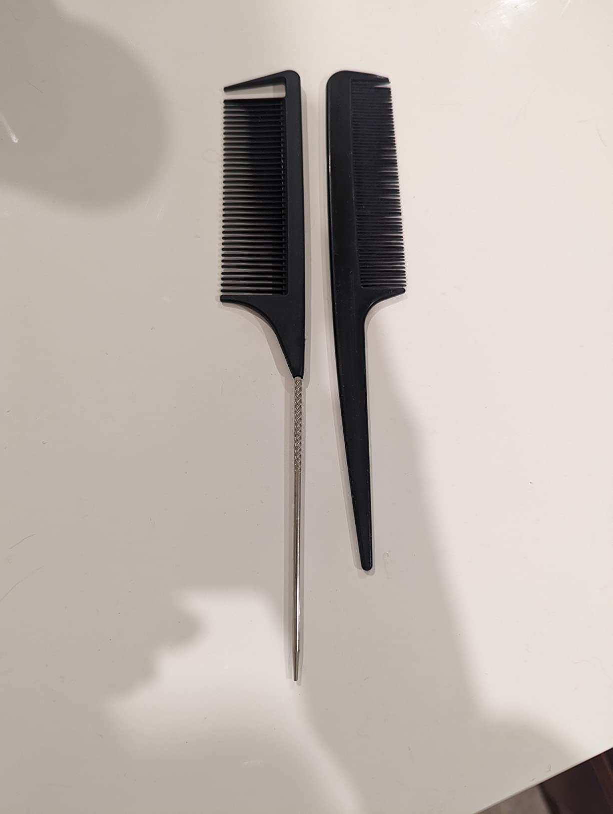 Yumflan Hair Comb, Rat Tail Comb for Braiding Hair, Fine Tooth Hair Comb with Stainless Steel Pintail for Sectioning, Parting and Styling - Black customer photo 2