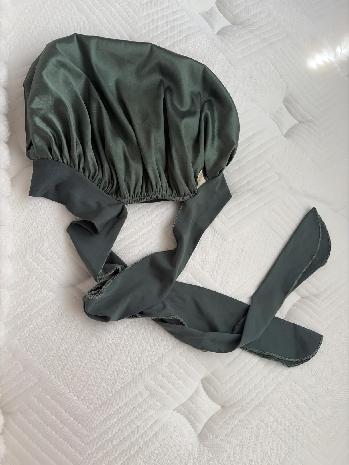 YANIBEST Adjustable Silk Bonnet for Sleeping Women Double Layer Satin Bonnet Reduce Friction Prevent Frizz Curly Hair customer photo 1