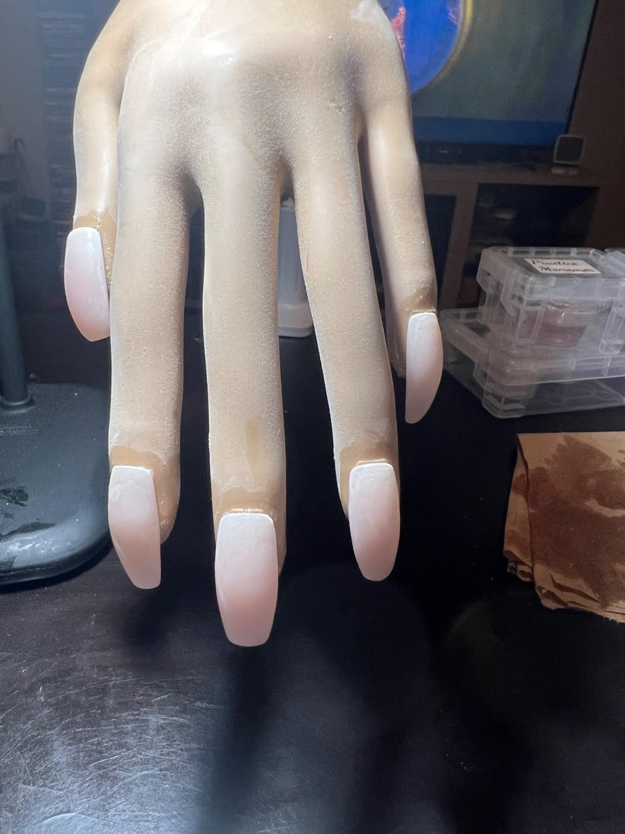 Practice Hand for Acrylic Nails- Silicone Nail Hand Practice Upgrade Nail Tips Never Fall Off, Fake Nail Manican Hand for Nail Practice, Flexible Practice Maniquin Hand with 200PCS Nail Tips customer photo 1