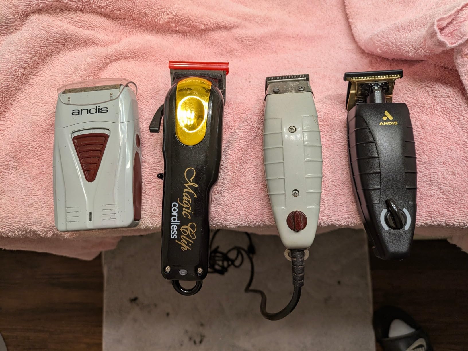 Andis 74150 GTX-EXO Professional Electric Beard & Hair Trimmer, Black customer photo 2