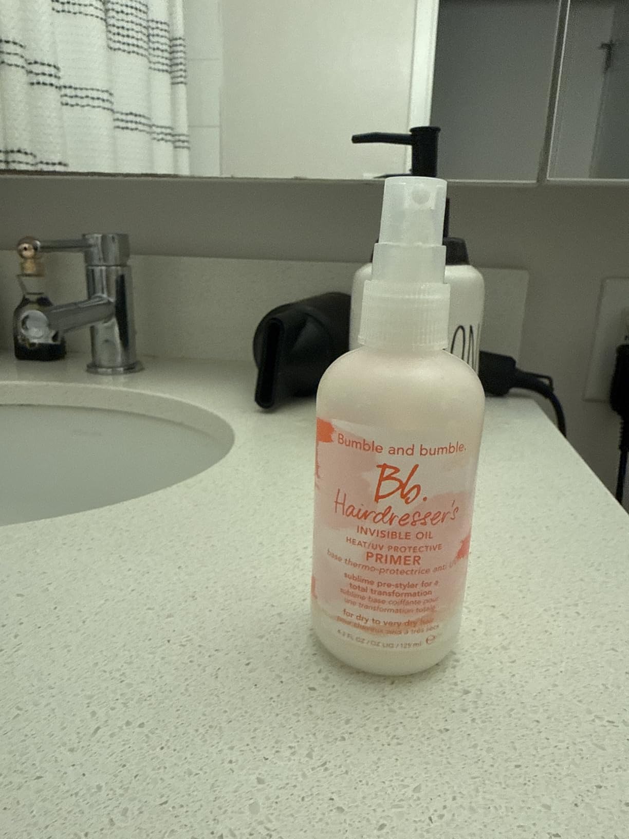 Bumble and bumble Hairdresser's Invisible Oil Heat/UV Protection Leave-In Conditioner Hair Primer | Hydrating, Anti Frizz, Color Safe | All Hair Types and Textures | With Argan + Coconut Oil customer photo 2