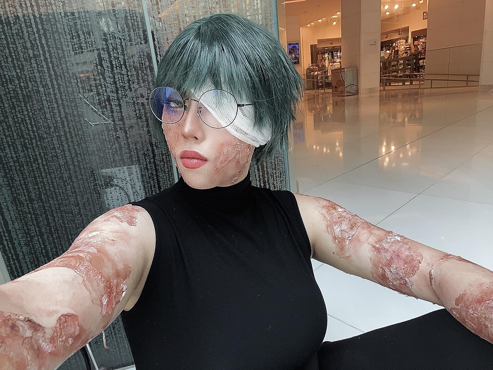 BOBISUKA 6 Piece Halloween SFX Special Effects Makeup Kit - Fake Blood Gel + Clear Liquid Latex + Black Tooth Paint + Modeling Scar Wax with Spatula Tool and Black Stipple Sponge All in One customer photo 1