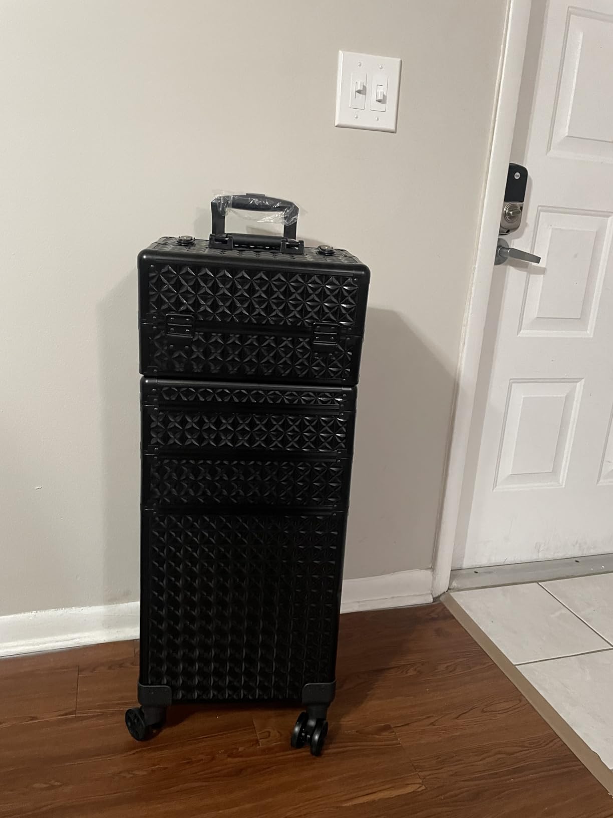 AROUS 5 in 1 Rolling Makeup Train Case with Lid Cosmetology Case on Wheels | Large Cosmetic Trolley Organizer with Keys Salon Barber Case Traveling Cart Trunk for Artist Hairstylists Nail Tech, Black customer photo 1