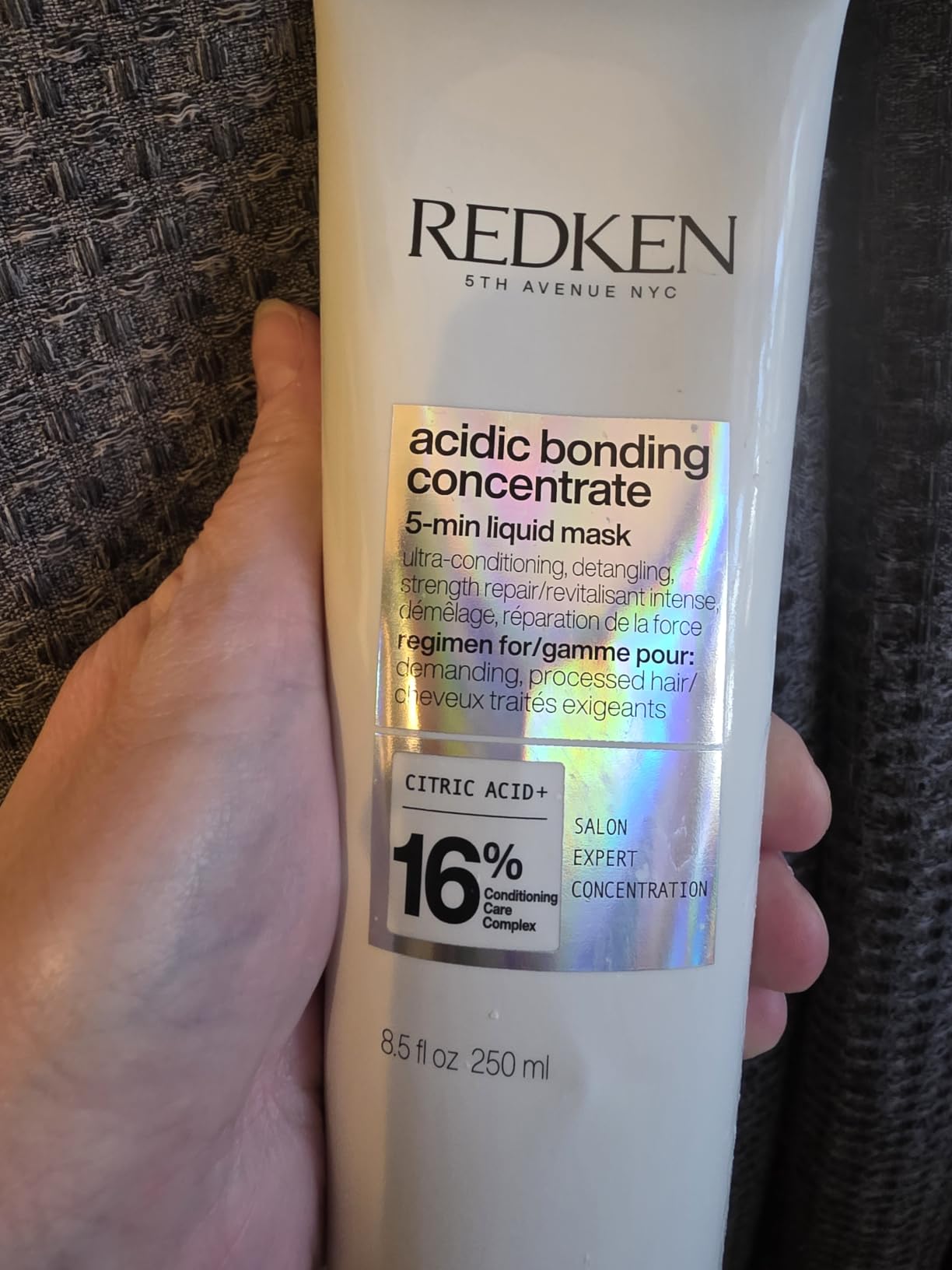 Redken Acidic Bonding Concentrate Hair Mask - Hydrating 5 Minute Liquid Mask, Bond Building & Strengthening, For Dry, Damaged Hair customer photo 1