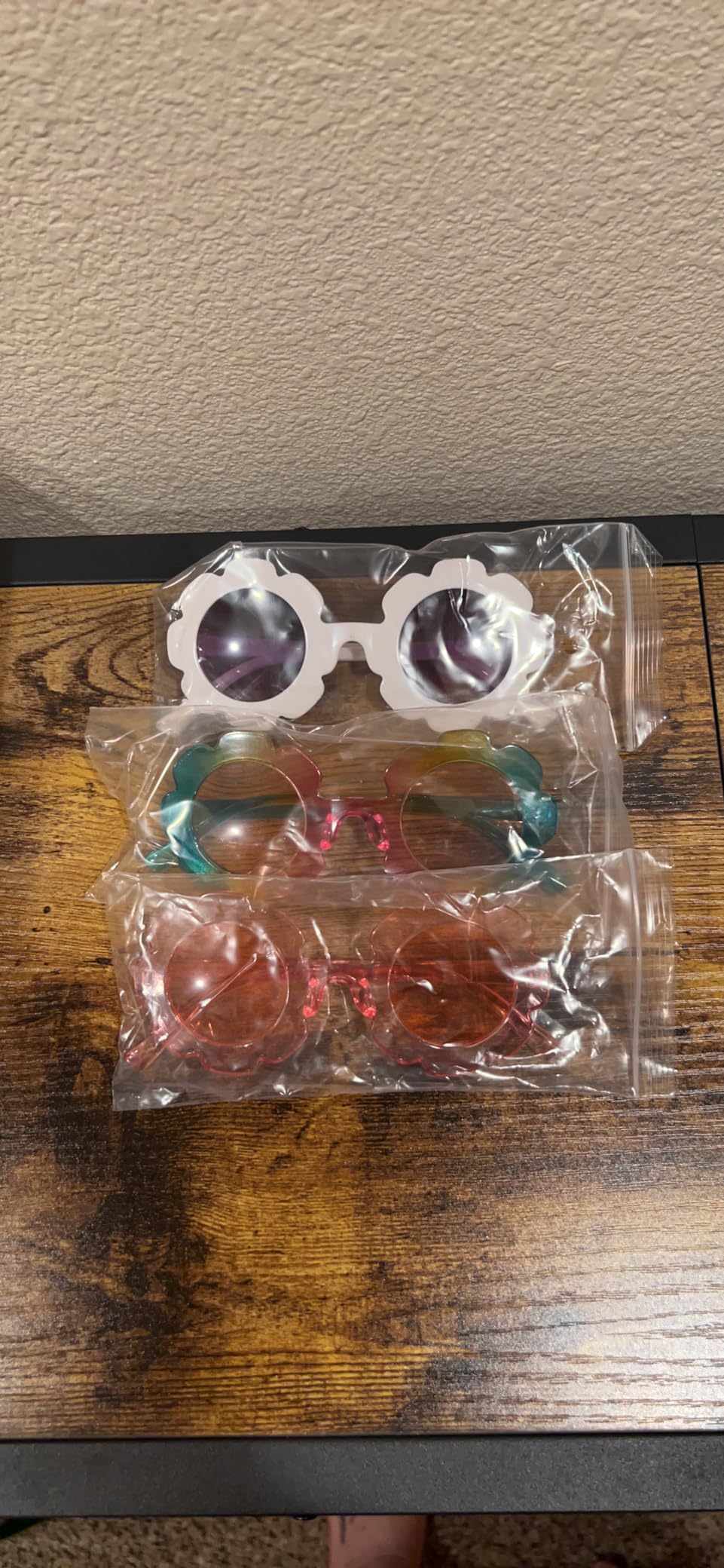Mdvora 2/4/8/12/24 Pack Round Flower Sunglasses Set, Outdoor Kids Sunglasses Kit customer photo 2