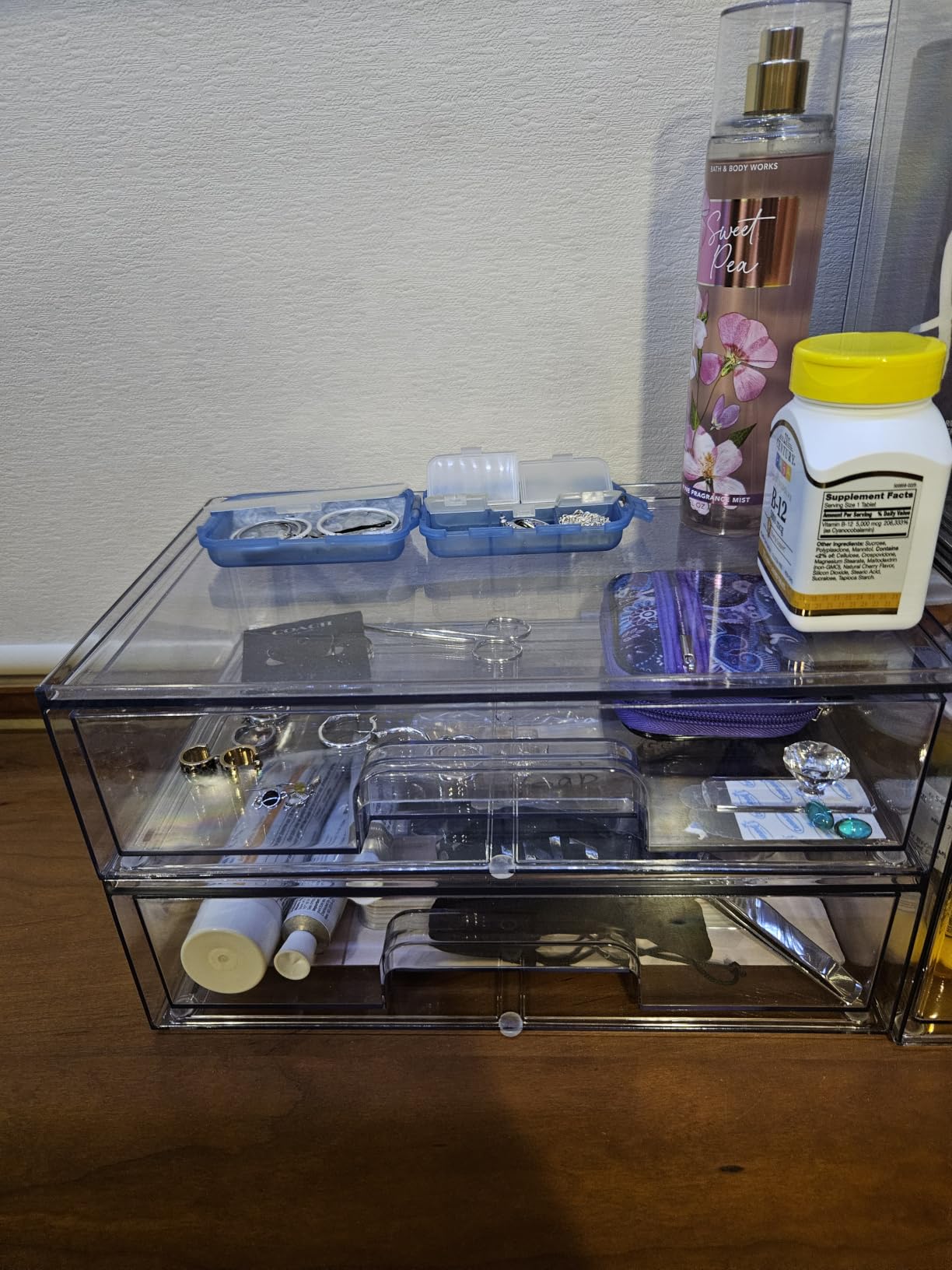 Vtopmart 12.1''W Clear Stackable Storage Drawers,2 Pack Acrylic Plastic Organizers Bins for Makeup Palettes, Cosmetics, and Beauty Supplies,Ideal for Vanity, Bathroom,Cabinet,Desk Organization customer photo 2