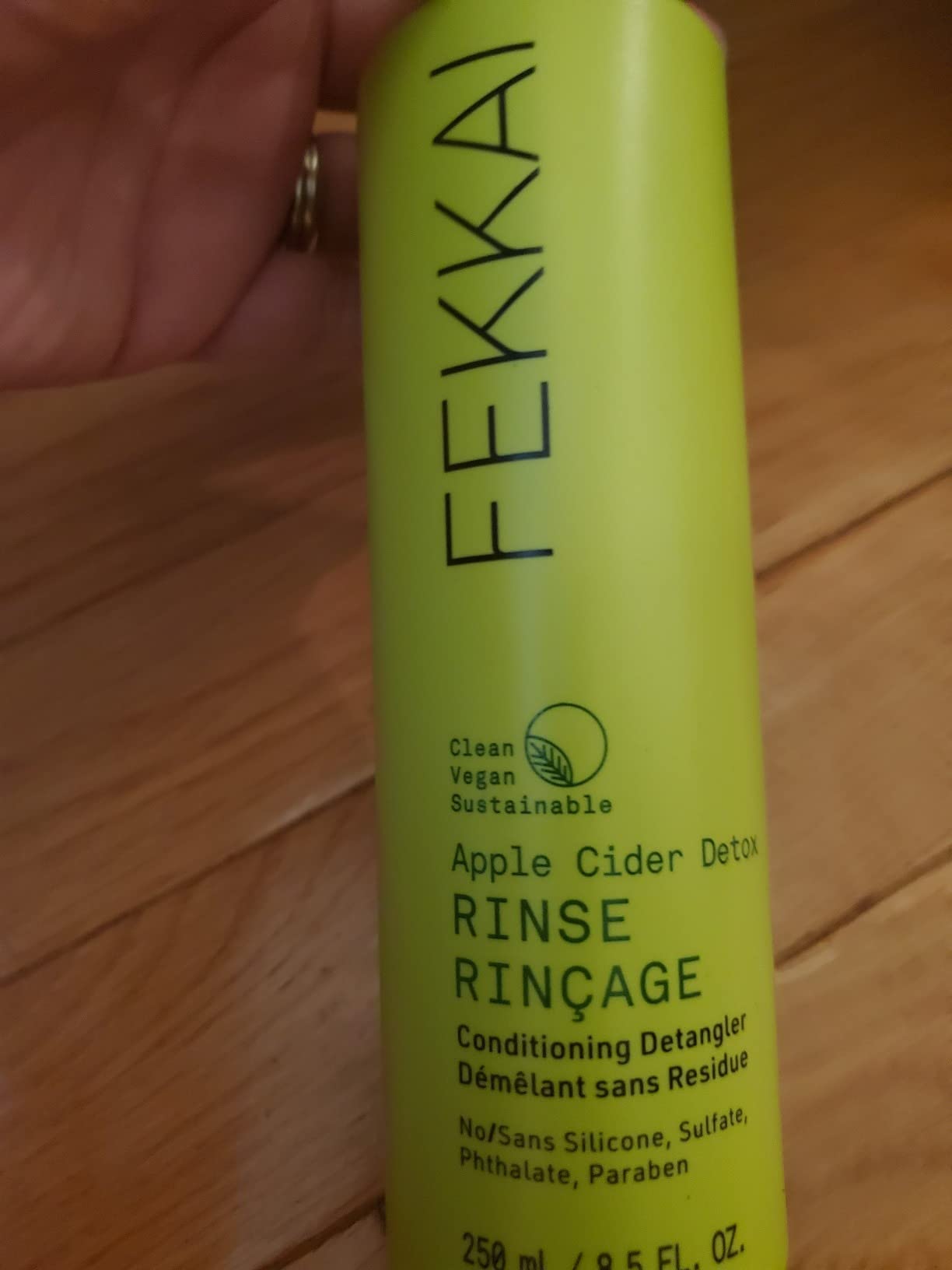 Fekkai Apple Cider Detox Rinse - 8.5 oz - Softens Hair, Detangles, Seals the Cuticle & Adds Shine - Free of Sulfates, Parabens, Phthalates - Vegan, Cruelty-Free customer photo 1