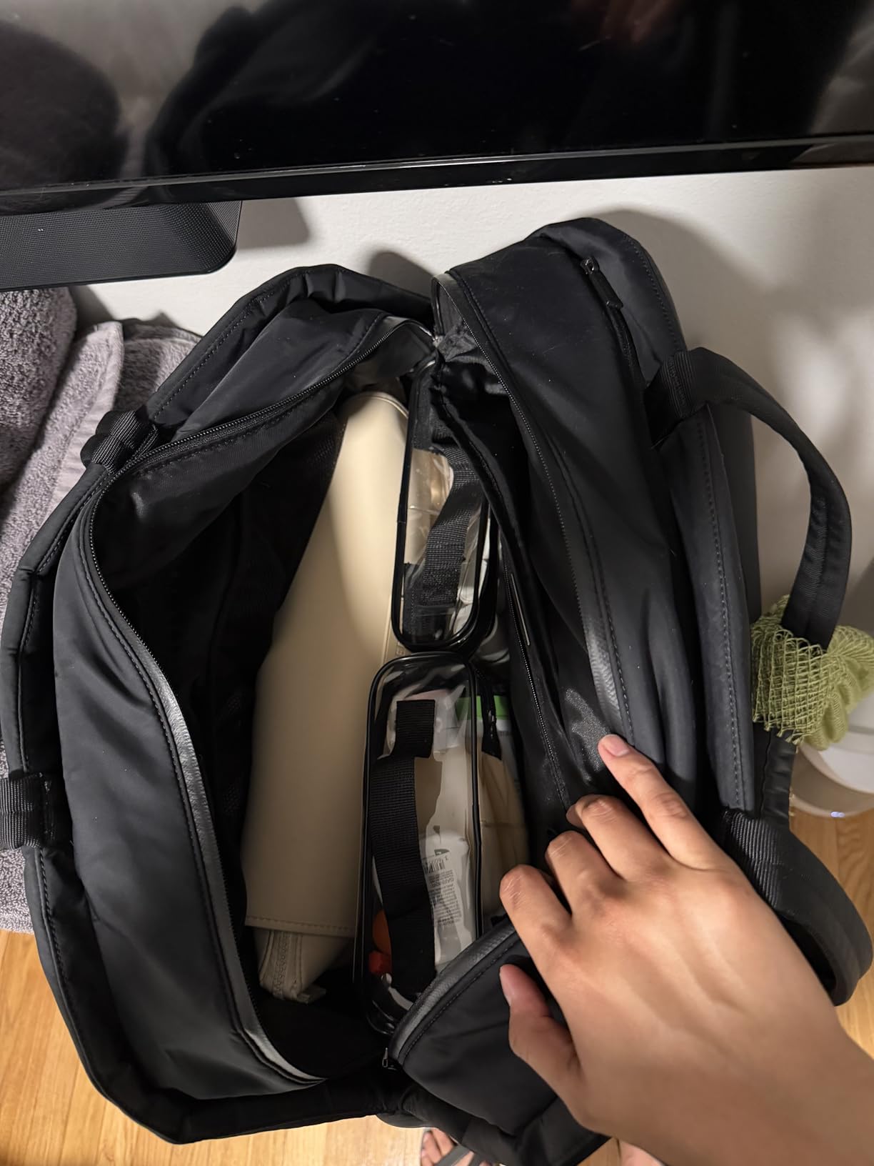 Hair Tools Travel Bag and Heat Resistant Mat 17