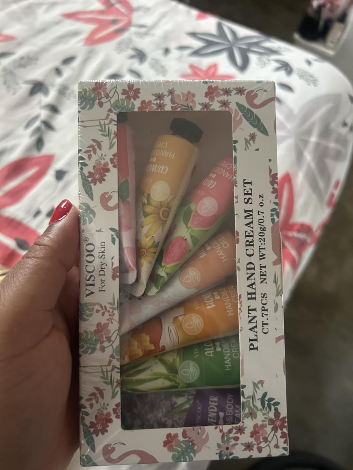 VISCOO 7 Pack Hand Cream Gifts Set for Women, Teacher Appreciation Gift / Graduation Gifts, Moisturizing Mini Hand Lotion Travel Size for Dry Cracked Hands, Birthday Gift customer photo 1