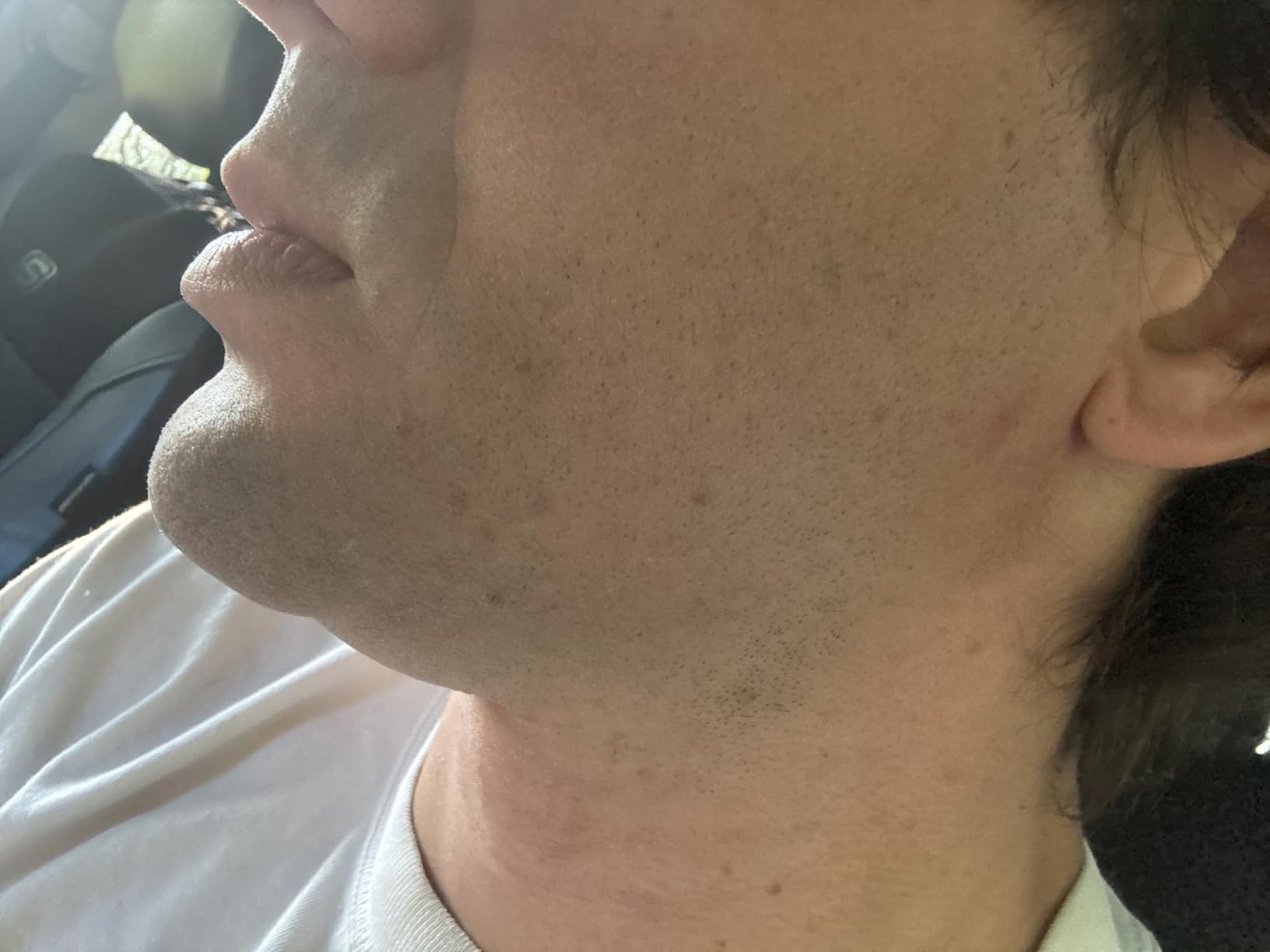 Philips Norelco Shaver 2400 Series, Wet and Dry Electric Shaver, Pop-up Trimmer, P-Cap, Deep Black, Model X3001/90 customer photo 2