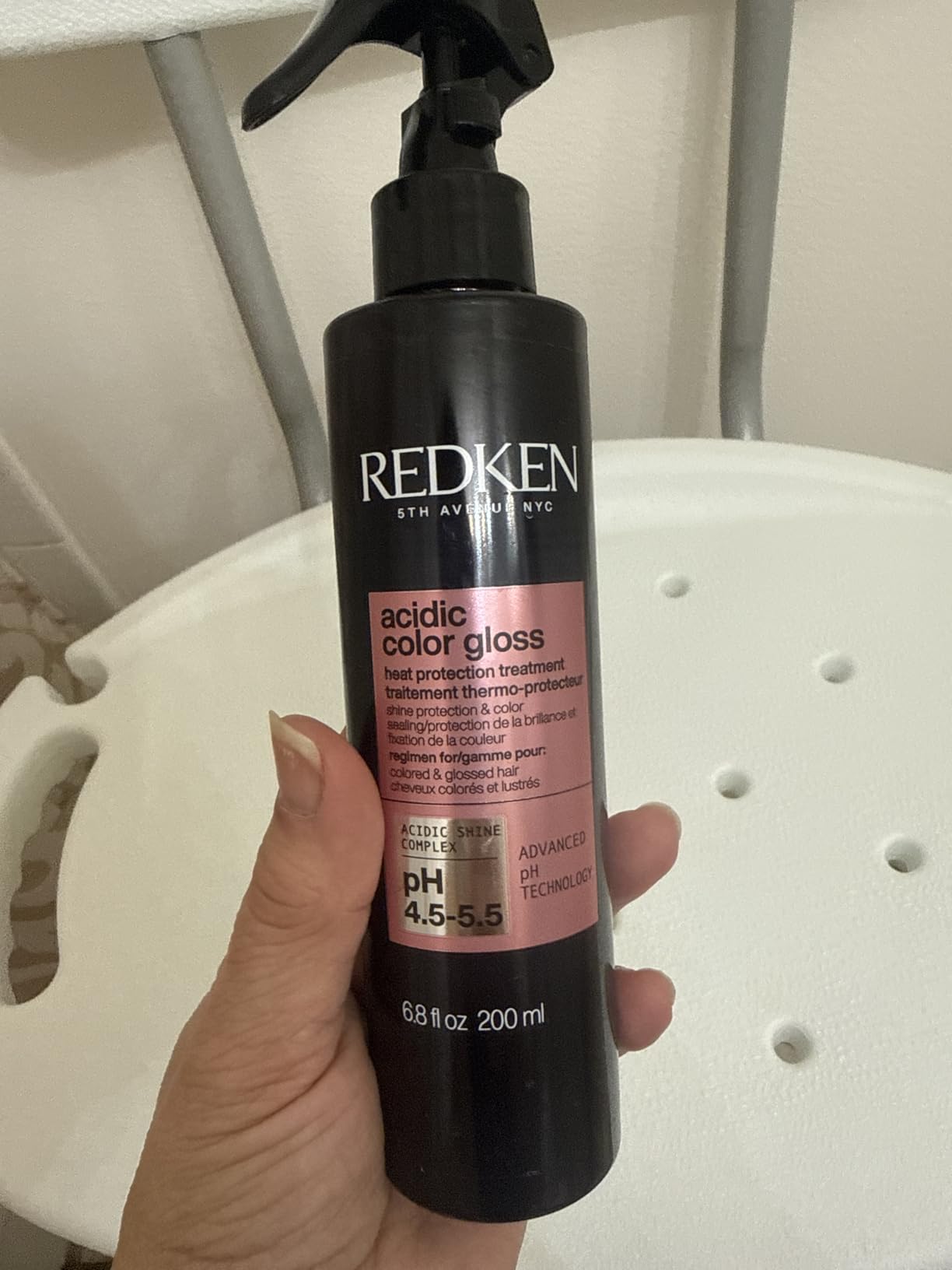 Redken Acidic Color Gloss Heat Protection Leave-In Treatment Spray For Color-Treated Hair - Conditions and Adds Shine, With Heat Protection customer photo 1