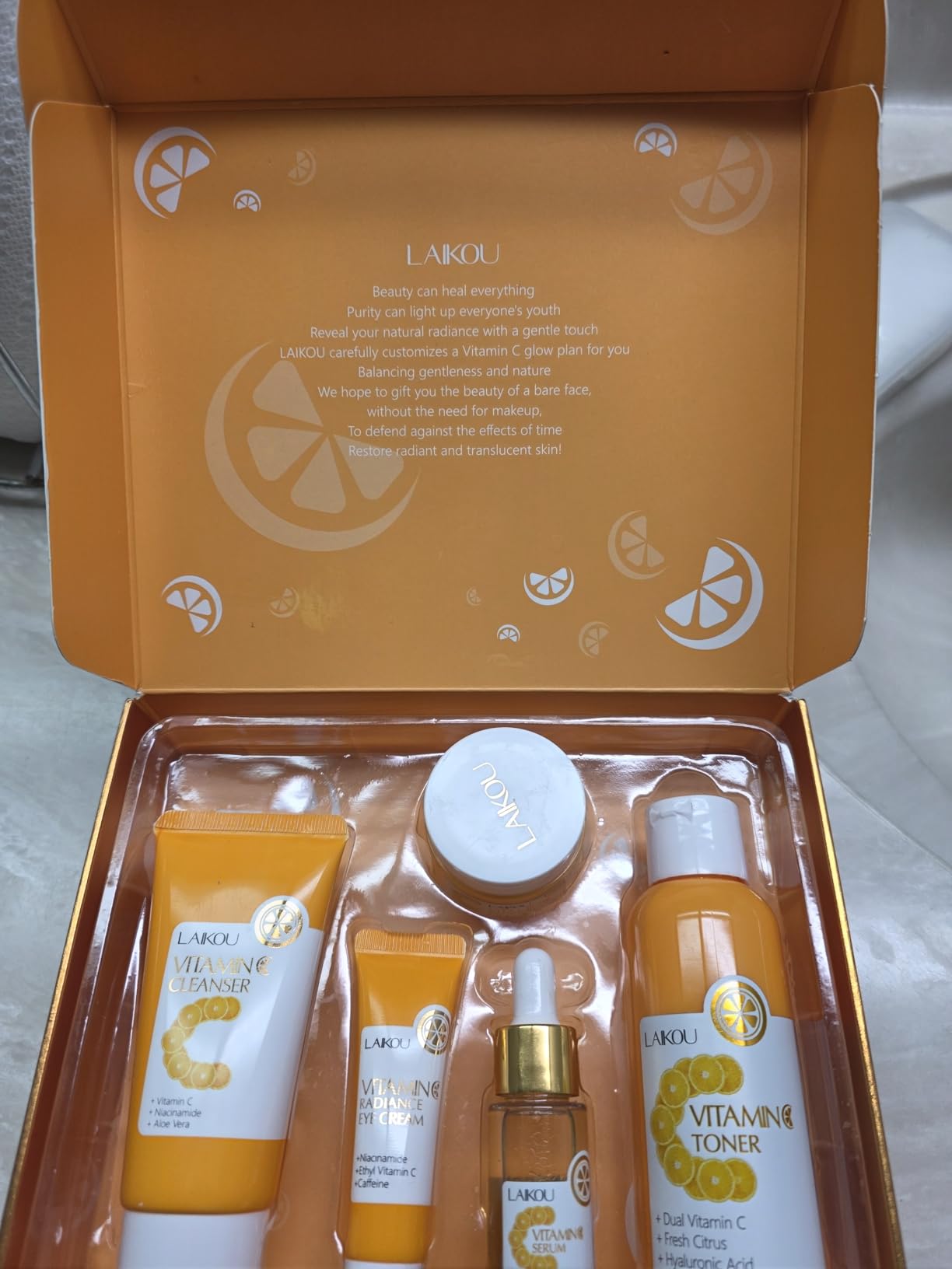 Vitamin C Skincare Set, 5-In-1 Skincare Gift Set With Cleanser, Toner, Face Serum, Face Cream, And Eye Cream, Skin Care Products For Teen Girls, Long-Lasting Moisturizing Skincare Set For Women Men customer photo 1