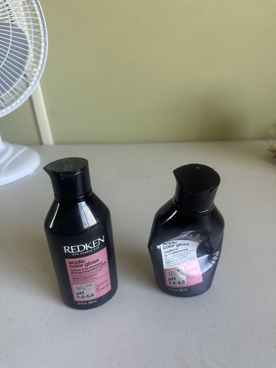 Redken Acidic Color Gloss Shampoo & Conditioner Set For Color-Treated Hair customer photo 2