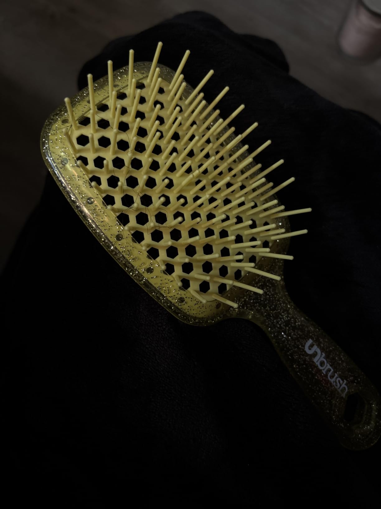 FHI Heat UNbrush Detangling Brush for Pain-Free Brushing on All Wet or Dry Hair Types - DuoFlex Anti-Static Bristles, Vented, Periwinkle Light Blue customer photo 1