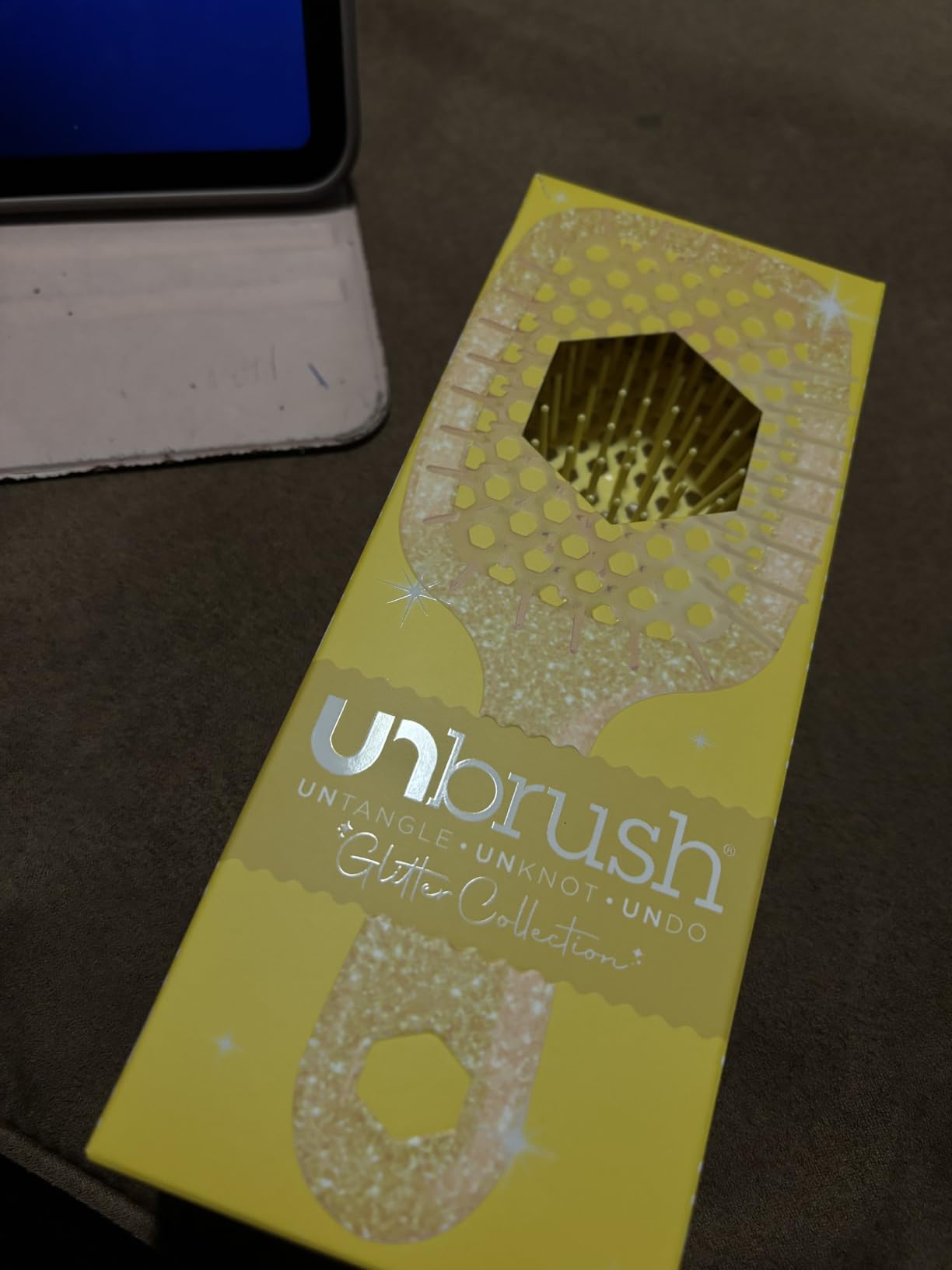 FHI Heat UNbrush Detangling Brush for Pain-Free Brushing on All Wet or Dry Hair Types - DuoFlex Anti-Static Bristles, Vented, Periwinkle Light Blue customer photo 2