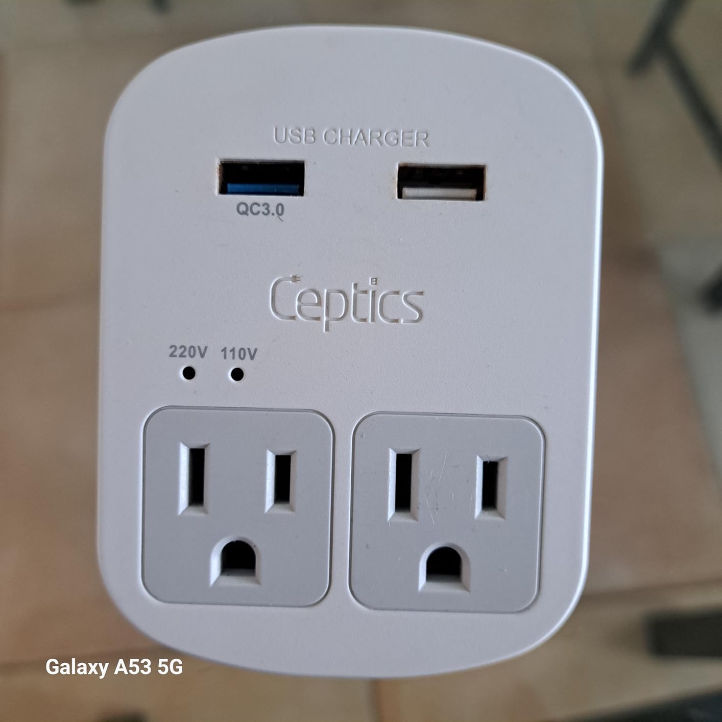 Ceptics Voltage Converter, 200W + 2000W, 4 USB Ports, 6 SWadAPt Plugs | QC 3.0 fast charging. 2000W & 200W outlets. Includes Type A/B/C/E/F/G/I plugs for worldwide travel. customer photo 2