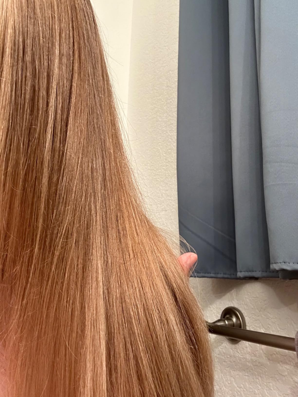 OUAI Hair Gloss - In-Shower Shiny Hair Treatment & Glaze (6 Oz) | Frizz Control, Heat Protectant, Hyaluronic Acid, Rice Water & Panthenol customer photo 2