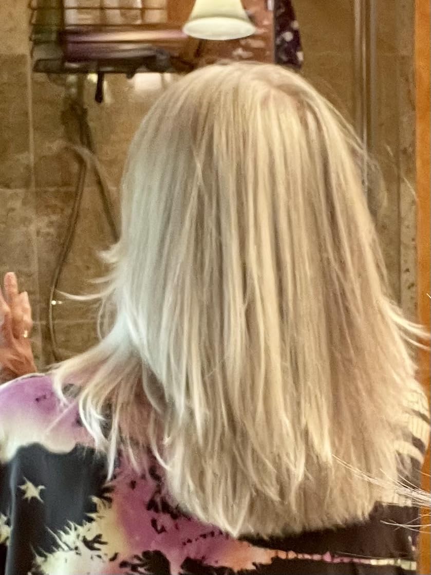 MONDAY HAIRCARE ORIGINAL Dry Shampoo with Keratin, oil-absorbing for All Hair Types 200 mL customer photo 1