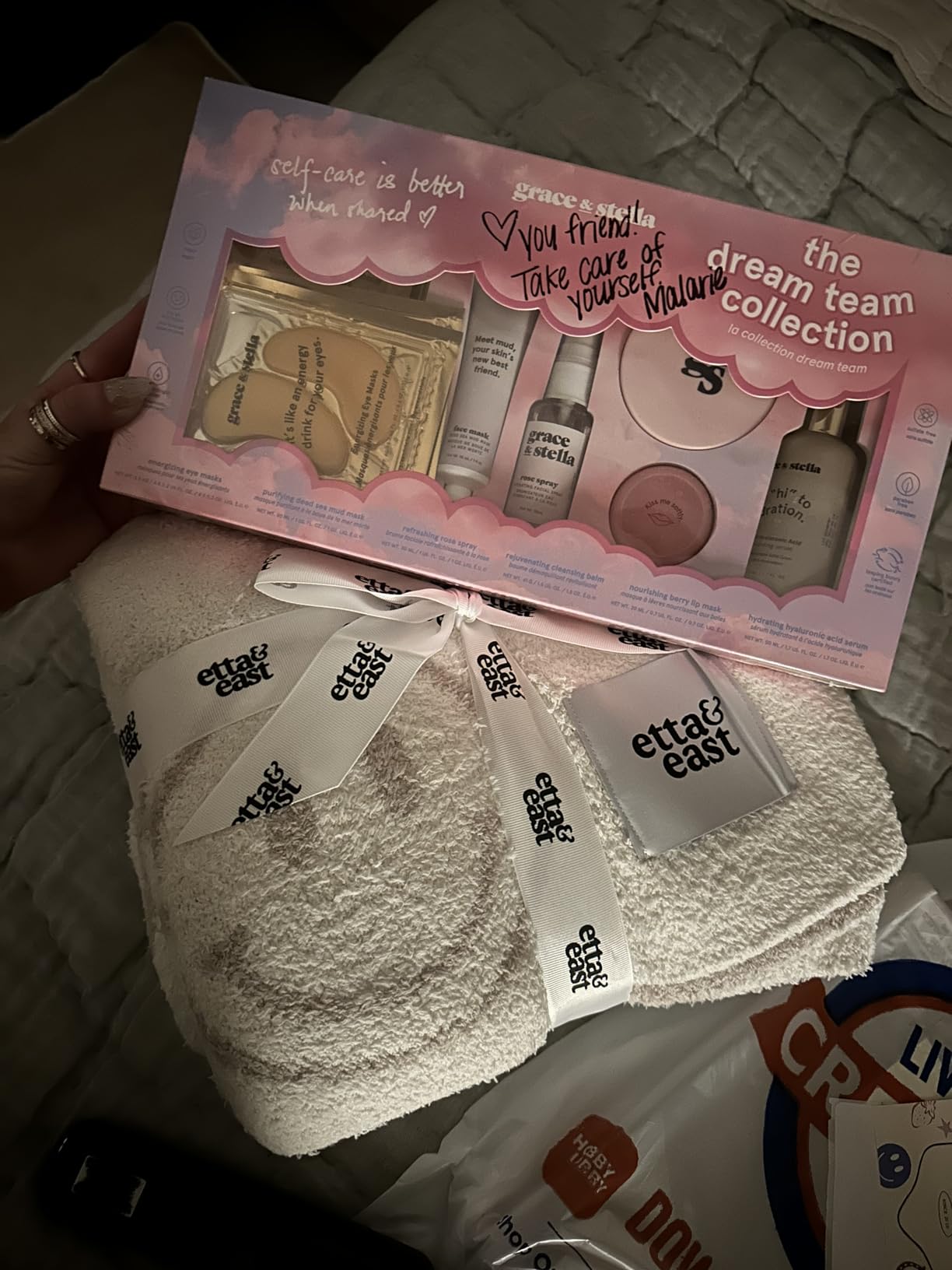 grace & stella Award Winning Skin Care Set - Birthday Gifts for Women, Travel Size Toiletries with Eye Masks, Hyaluronic Acid Serum, Lip Balm & More, Gift Baskets for Women, Vegan Self Care customer photo 2