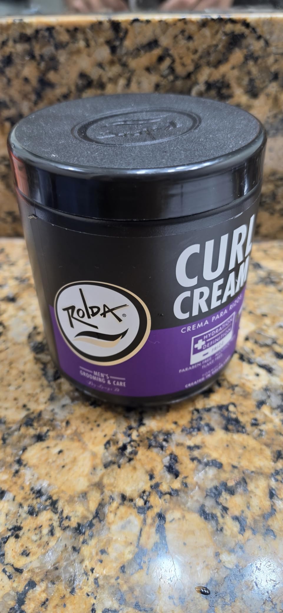 Rolda Curl Cream - Curly Hair Products for Men - Anti Frizz Curl Defining Cream with Oil Blend - Hydrates, Enhances Shine & Texture - Nourishes & Softens Strands - Non-Greasy & Lightweight (17.6 oz) customer photo 1