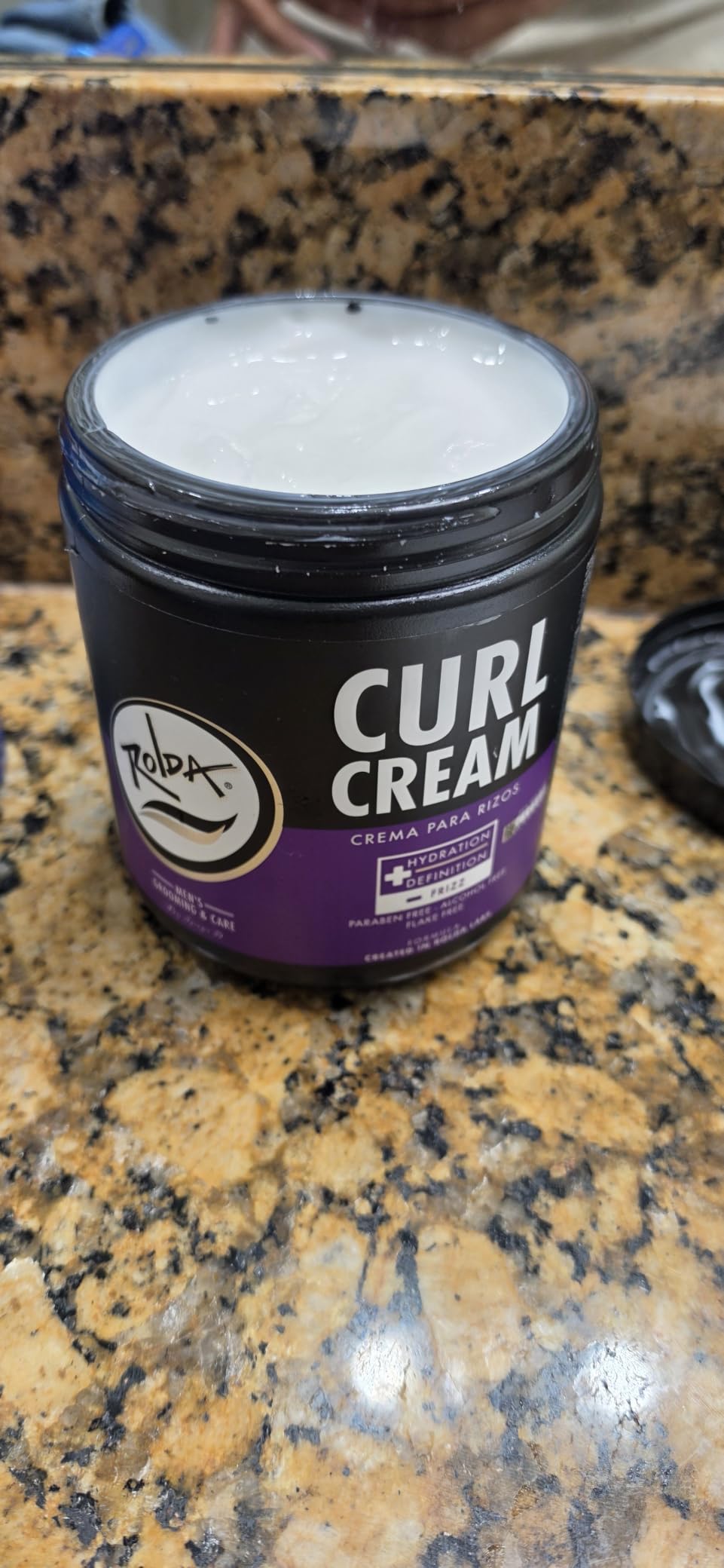 Rolda Curl Cream - Curly Hair Products for Men - Anti Frizz Curl Defining Cream with Oil Blend - Hydrates, Enhances Shine & Texture - Nourishes & Softens Strands - Non-Greasy & Lightweight (17.6 oz) customer photo 2