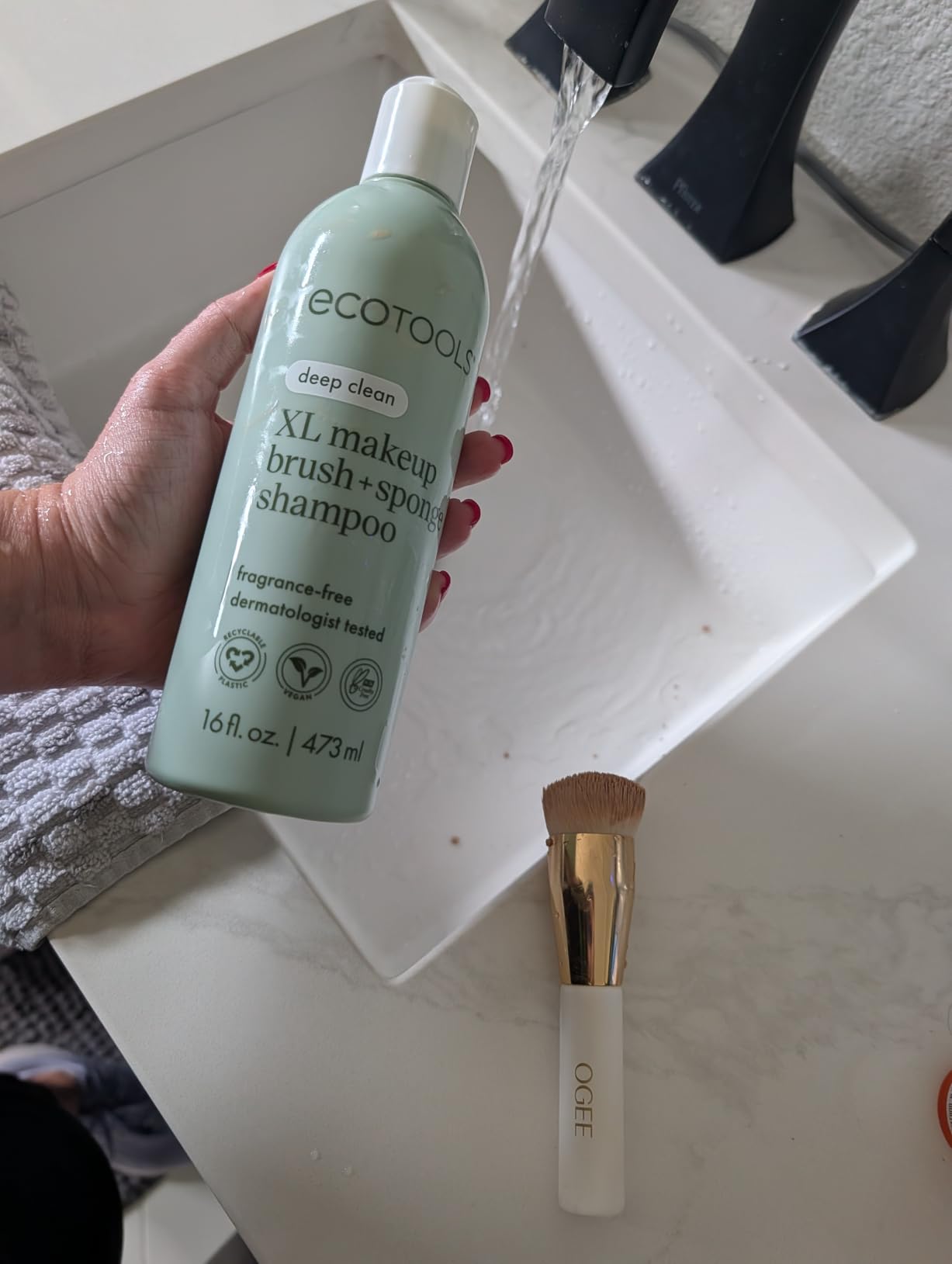 EcoTools XL Makeup Brush Cleanser, Sponge Shampoo, Fragrance-Free, 16 Fl Oz | Cleaner brushes and sponges, makeup brush soap for daily washing, beauty blender cleaner, plant based, sulfate free customer photo 1