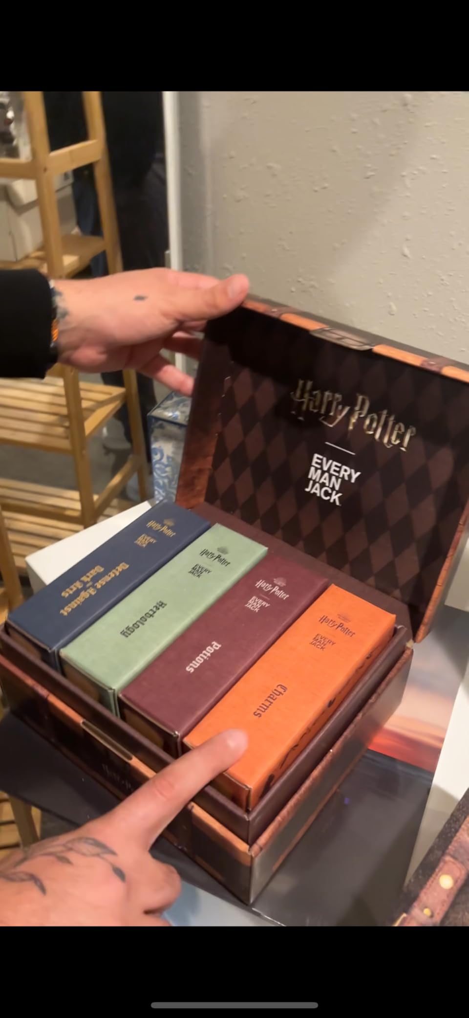 Every Man Jack Harry Potter Body Wash Gift Set for Men, Boxed Set of 4 | Hogwarts Inspired Scents, Naturally Derived Glycerin & Coconut Based Cleansers customer photo 2