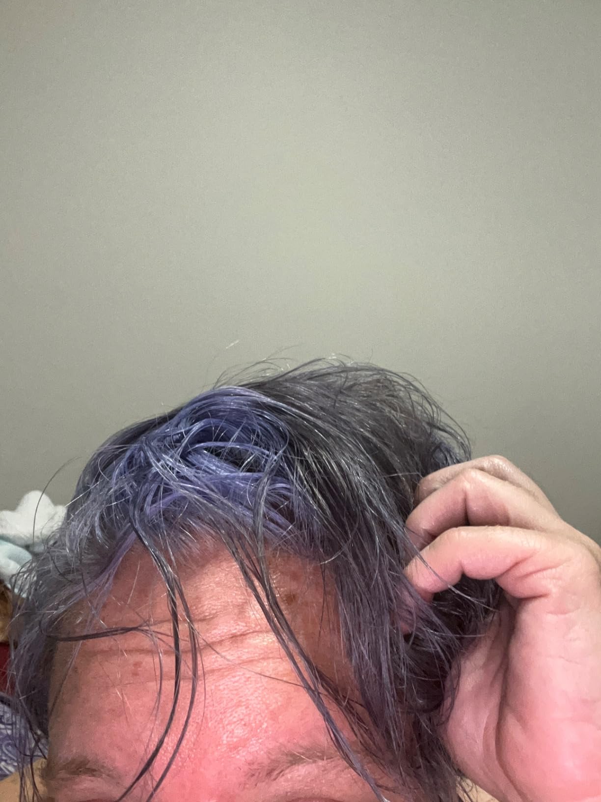 Olaplex No. 4P Blonde Enhancing Toning Shampoo, 8.5 Fl Oz + No. 5P Blonde Enhancer Toning Conditioner, Repairs, Hydrates, & Brightens All Blonde, Lightened, & Grey Hair customer photo 1
