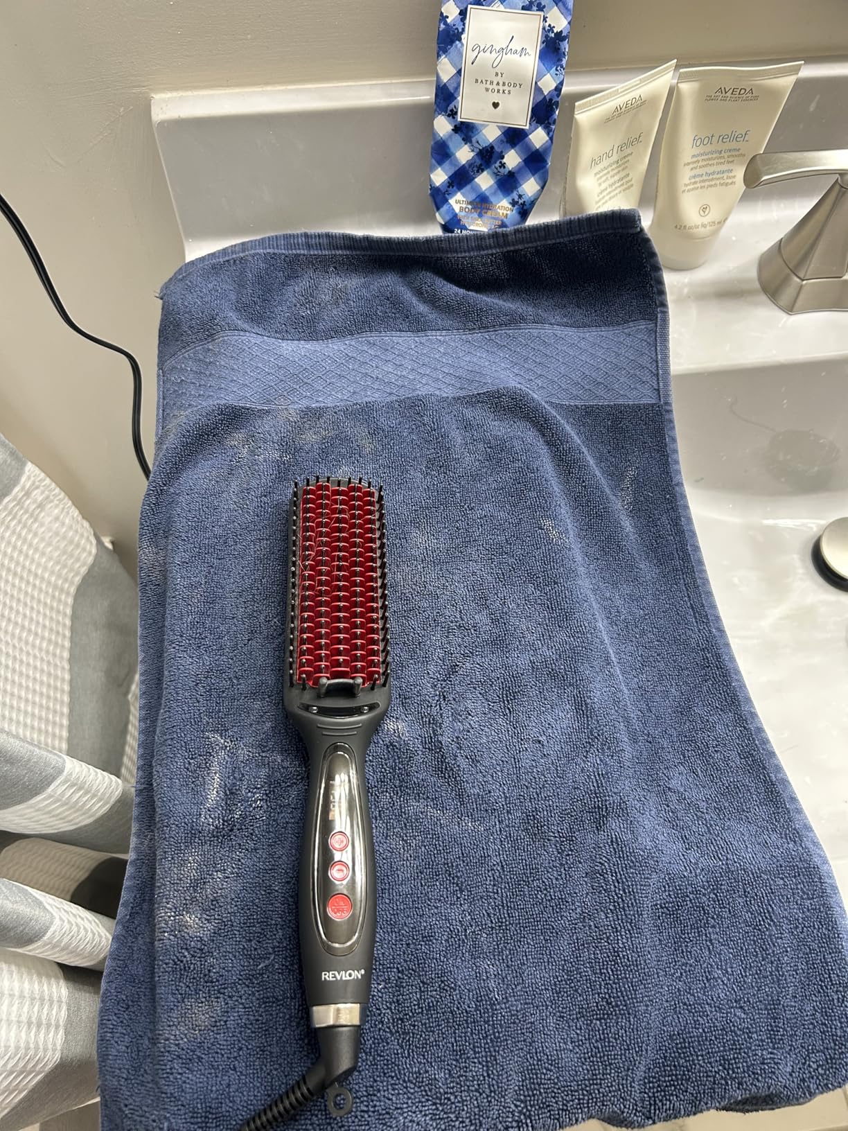 REVLON SmoothStay XL Heated Straightening Brush customer photo 1