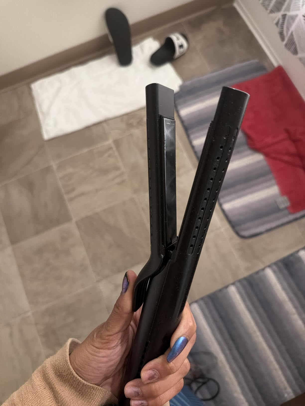TYMO Airflow 2.0 Curling Iron Flat Iron - Hair Straightener and Curler 2 in 1, 1.25 Inch Curling Wand for Long Short Hair, Dual Voltage for Travel, 54 Million Ionic, Anti-Tangle, 5 Temps, Black customer photo 1
