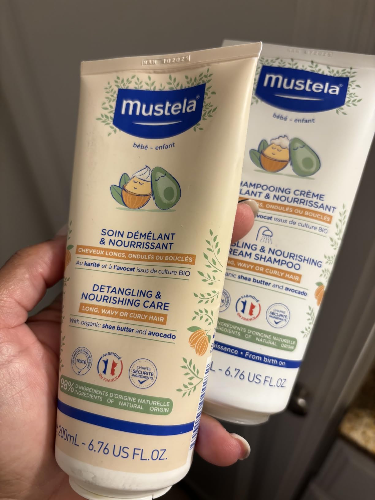 Mustela Detangling & Nourishing Cream Shampoo - Natural Shea Butter & Avocado - Curly & Frizzy Hair - Dermatologist-tested & safe for Babies and Kids - 6.76 US Fl. Oz. customer photo 1