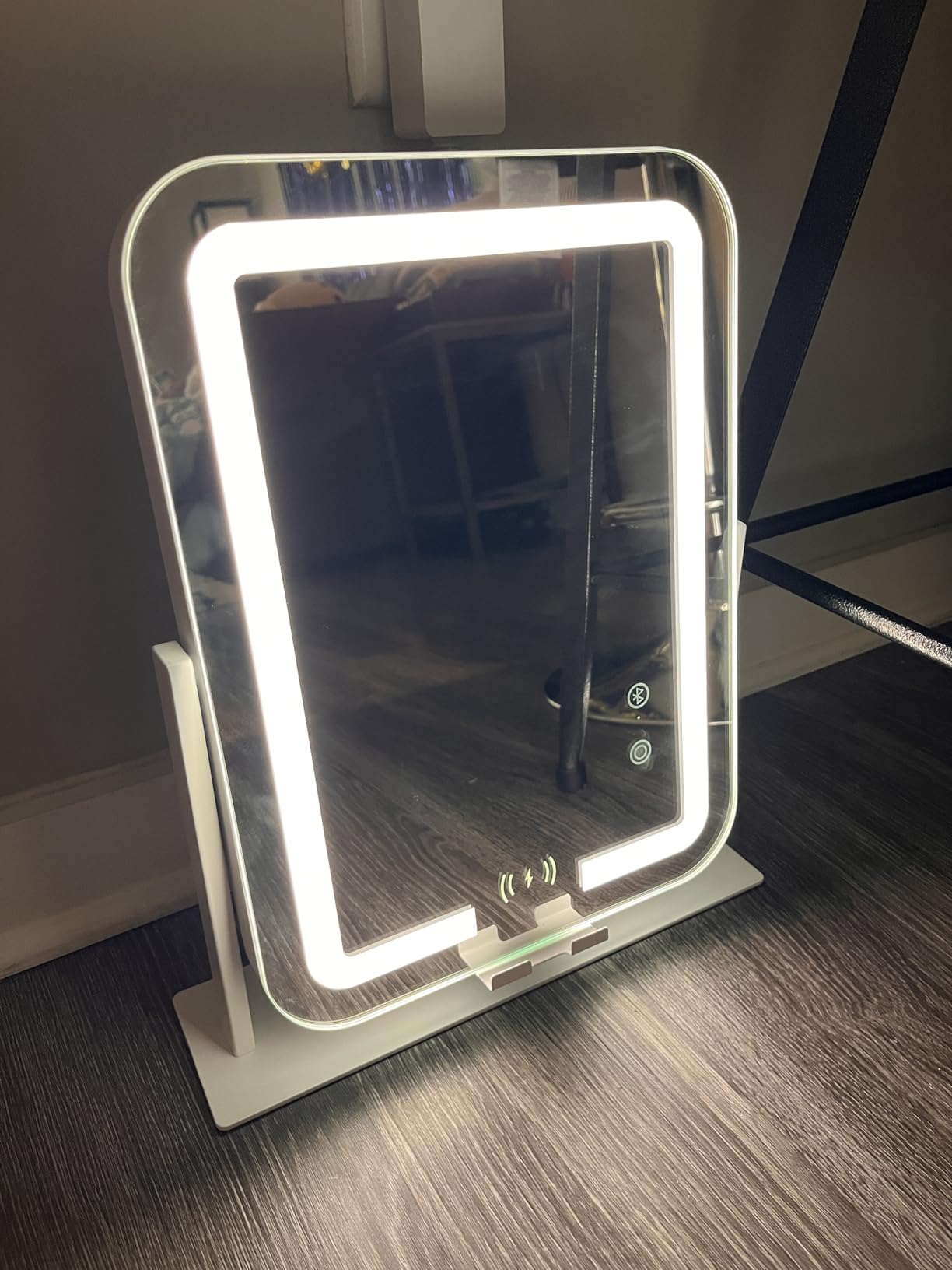 Dripex 5-in-1 Lighted Vanity Mirror with Bluetooth Speaker & Wireless Charging, 15