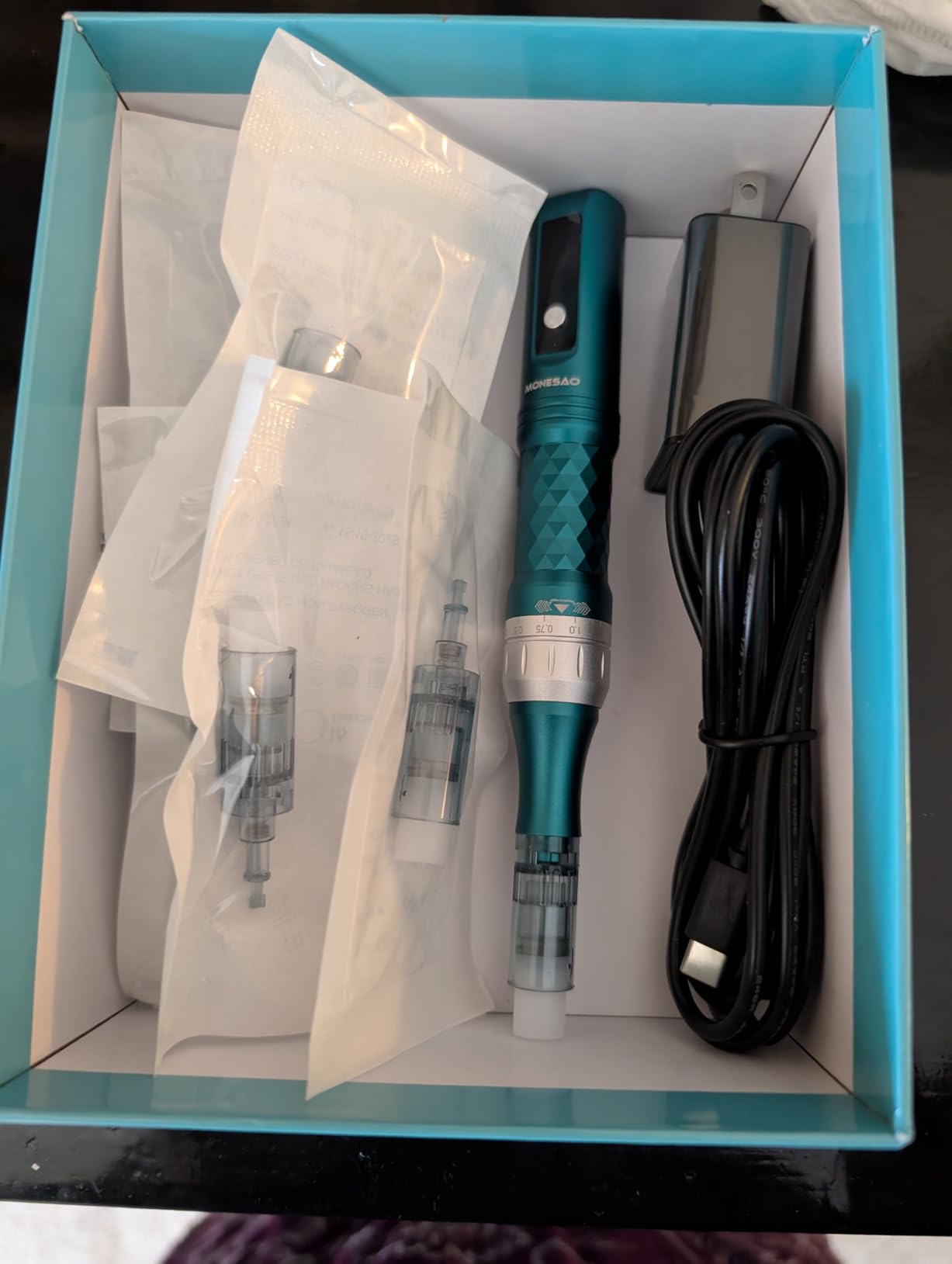 Home Use Derma Roller Pen Skin Care Beauty Kit Tool for Face Hair Beard customer photo 1