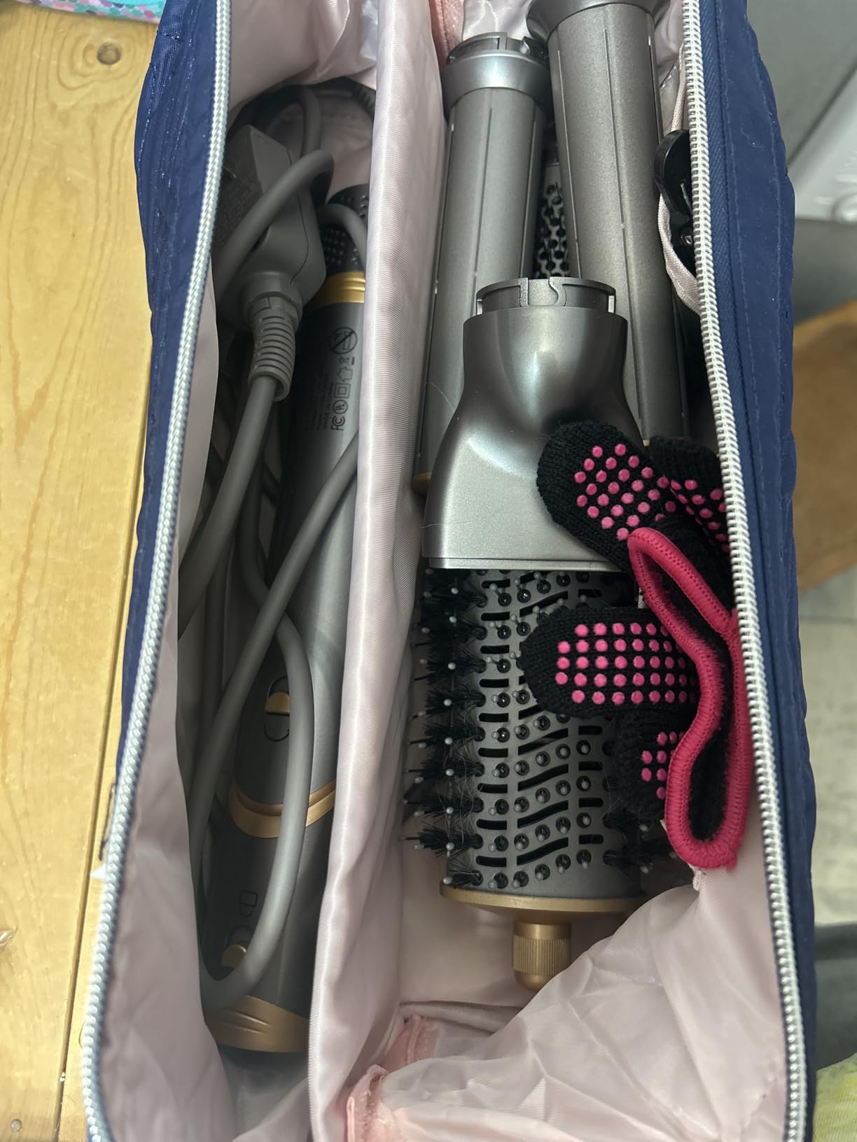 Easywave 5 in 1 Multi Hair Styler Dryer Brush: 110,000 RPM High-Speed, Flexible Air Styling & Drying System, Professional Negative Ionic Hot Air Brush Set for Fast Drying, Curling Volumizing customer photo 1