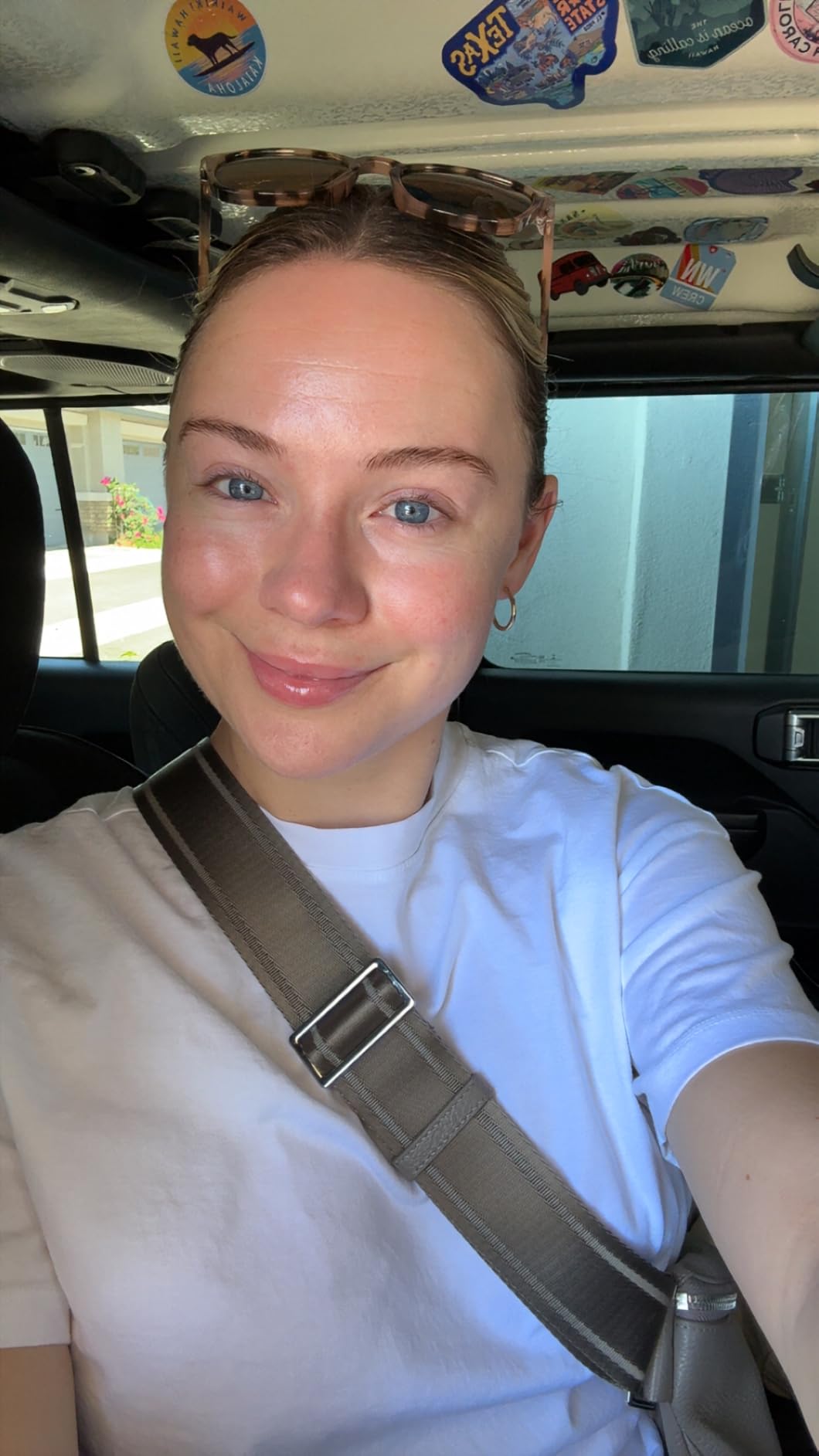 Caudalie Self-Tan Hydrating Face Drops - 15 mL | Buildable self-tan liquid that mixes into any moisturizer or serum for a natural-looking tan-suitable for sensitive skin. customer photo 1