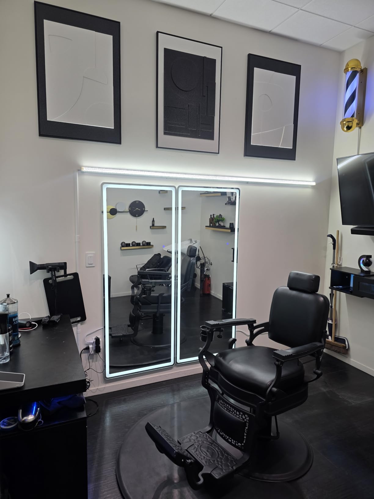 LED Full Length Mirror 71x32 inch Oversized Body Mirrors with Lights Wall Mounted Hanging Floor Standing Mirror for Bedroom, Living Room, Cloakroom, White customer photo 1