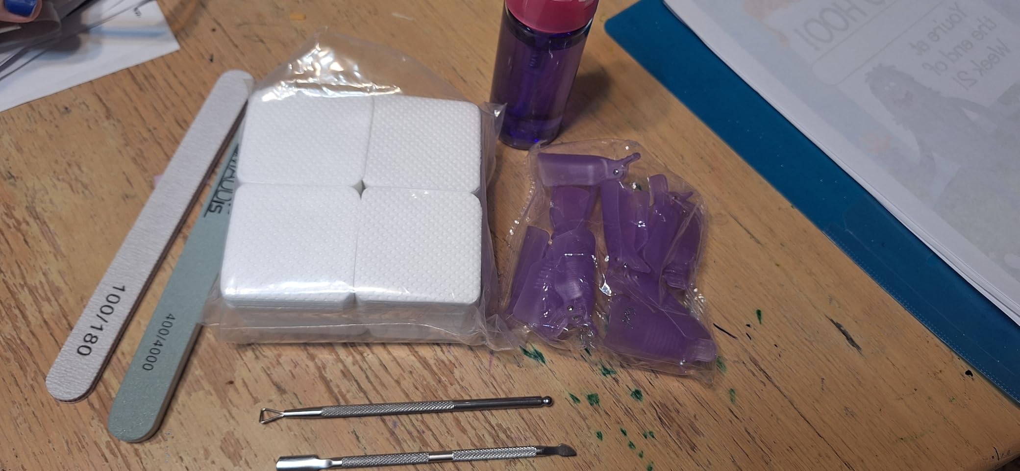 TsMADDTs Gel Nail Polish Remover Tools Kit with 540 Lint Free Wipes, 10 Soak Off Clips, 100ml Nail Polish Remover Bottle, Cuticle Pusher/Peeler, File, Buffer Block customer photo 1
