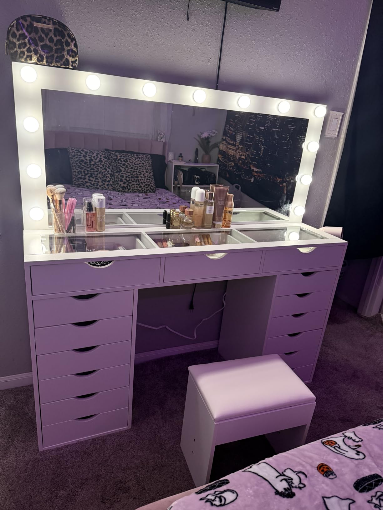 Yanosaku Vanity Desk with Mirror and Lights, Makeup Table with Charging Station, 3 Color Lighting Modes, 15 Drawers Dressing Table, Vanity with Chair for Bedroom, White customer photo 1