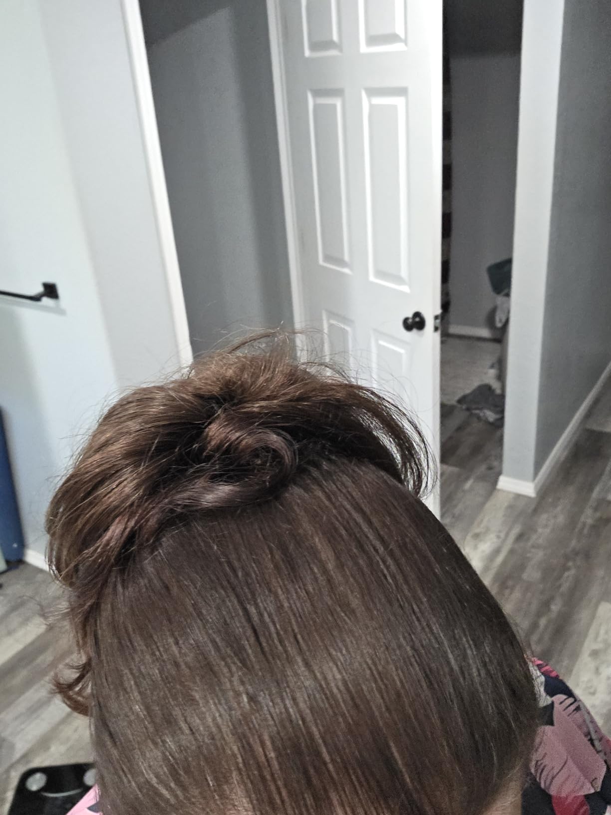 RUWISS Claw Clip Short Human Hair Ponytail Extension with Bendable Metals for DIY Styles, Straight Messy Bun Hair Piece for Women Thick Hairpieces for Daily Wear, 9 Inch Dark Brown customer photo 2
