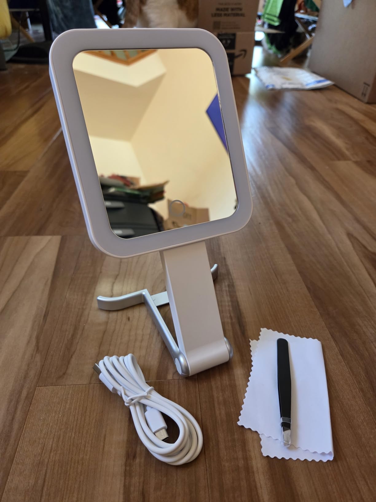 Magnifying Travel Mirror with Light, 30X/1X Double-Sided Magnifying Mirror with 3 Color Lights, Brightness Adjustable, Foldable Handheld Makeup Mirrors Portable for Travel and Desktop (White) customer photo 2