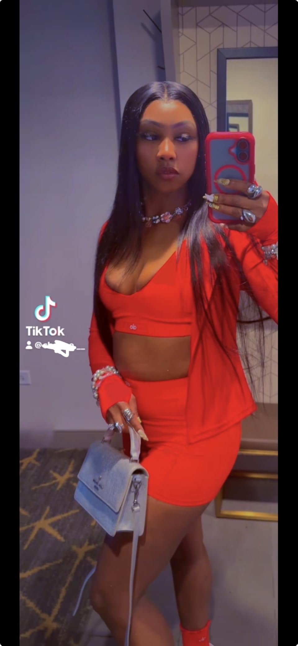 30 Inch 13x6 Lace Front Wigs Human Hair 200% Density Body Wave HD Lace Front Wigs Human Hair Pre Plucked Natural Color Glueless Wig 100% Virgin Lace Front Wigs for Women customer photo 1