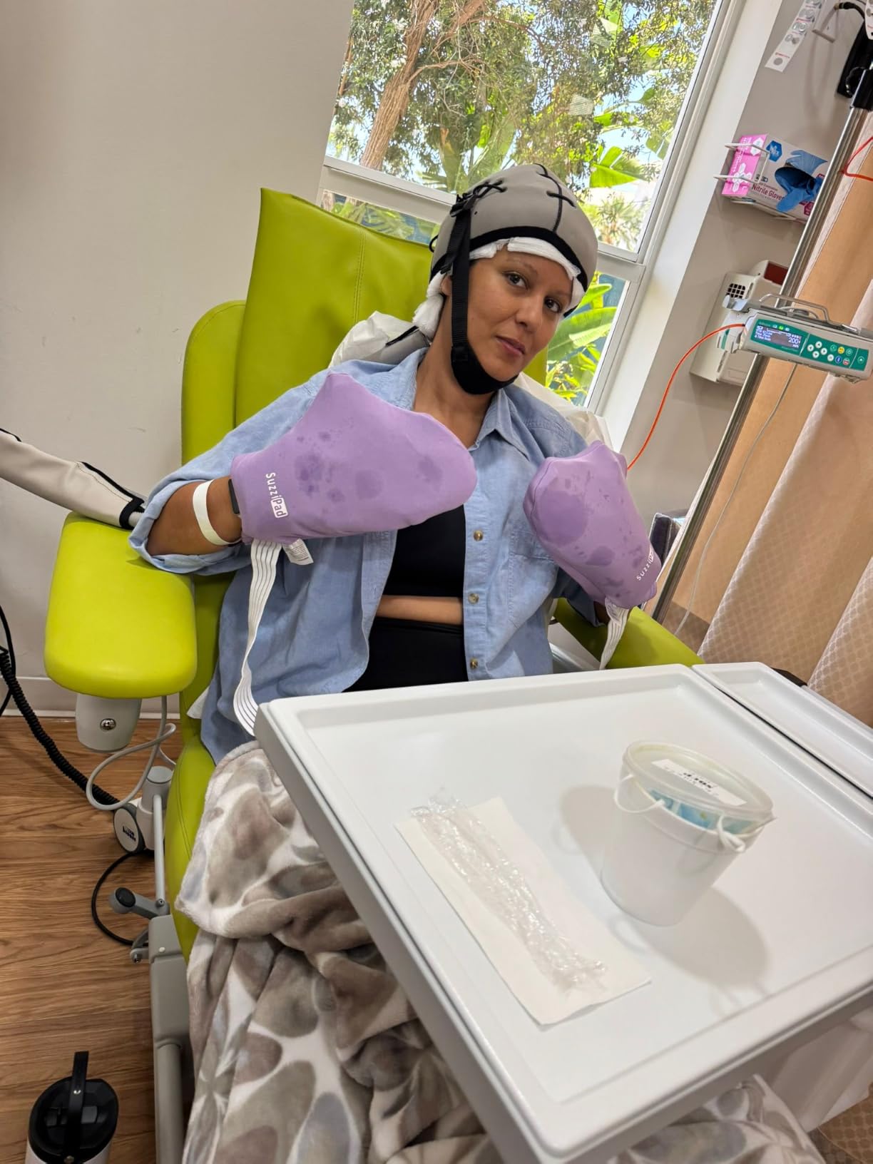 SuzziPad Chemo Gloves & Socks & Cold Cap for Neuropathy Soreness, Purple, L | Full Cooling Coverage, Chemo Must Haves to Smoothe Tingling Burning Numbness for Chemo Effects & Daily Discomfort customer photo 1